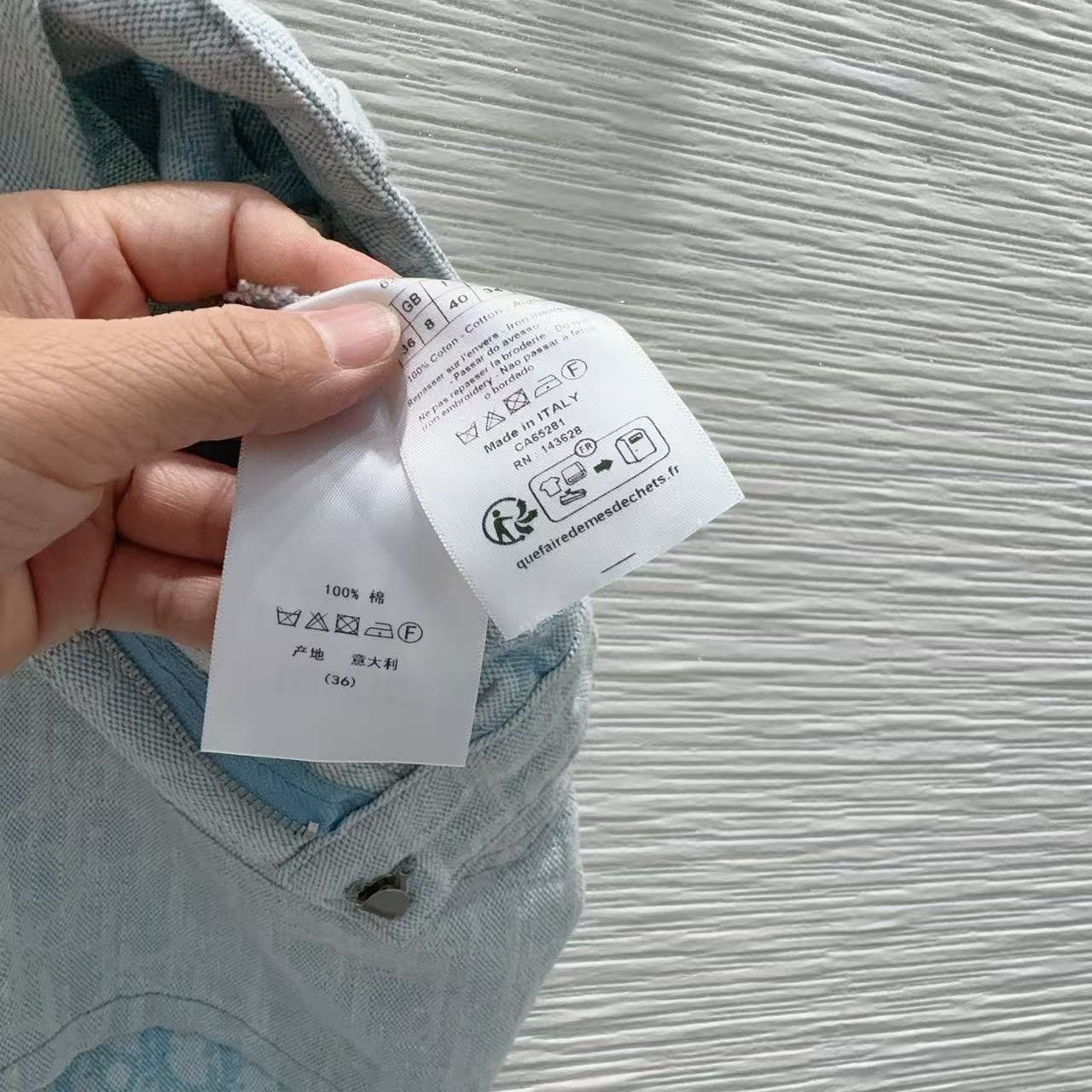 Di 26 Light Washed Denim Patch Pocket Shorts