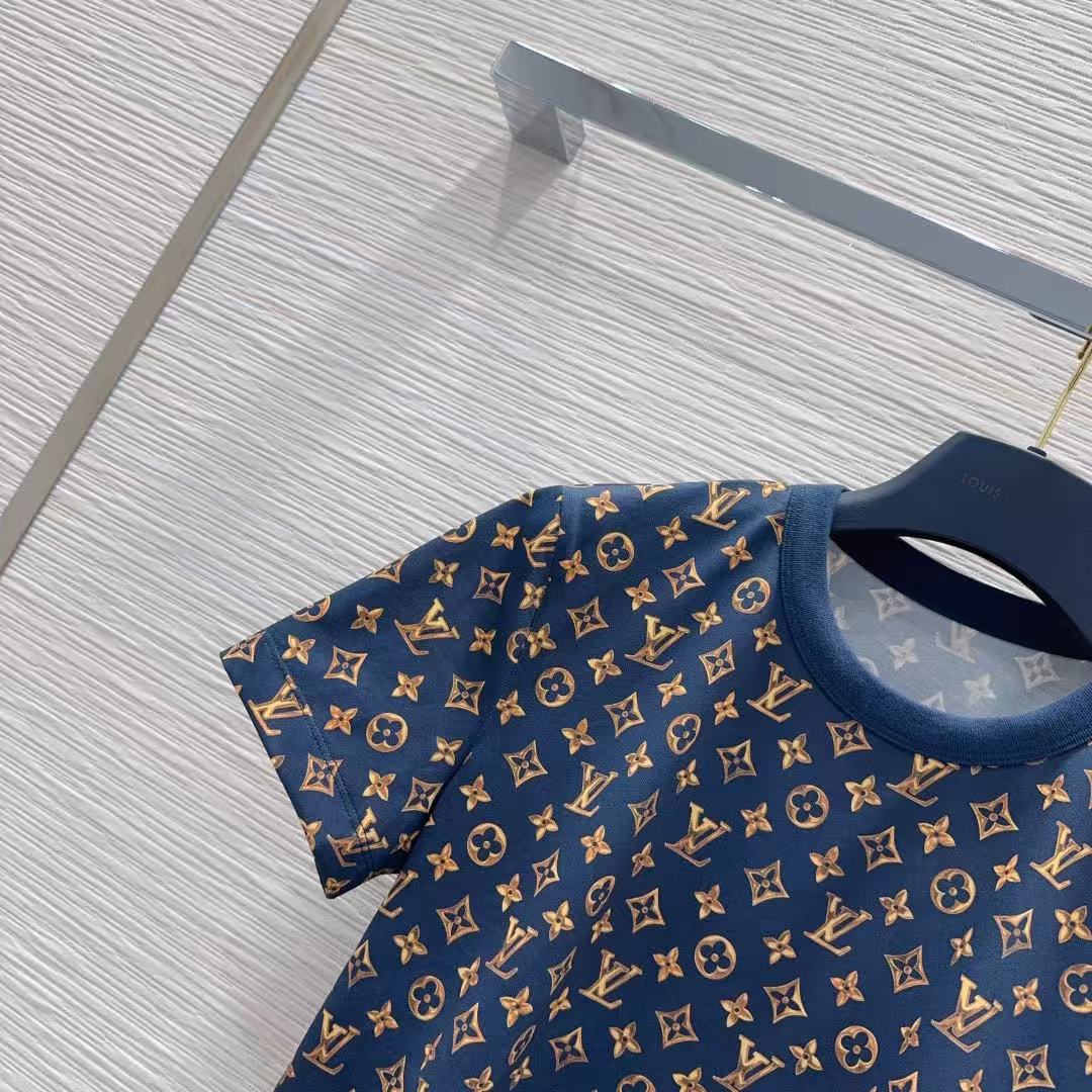 LO 26Navy All Over Gold Monogram Print Crew Neck Tee