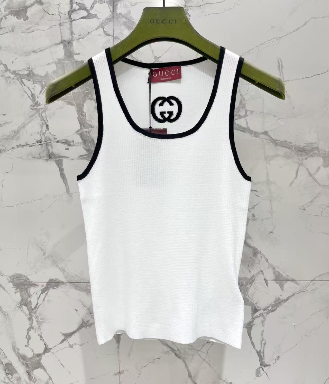 GU Contrast Trim Ribbed Knit Tank Top U Neck Slim Fit Cami