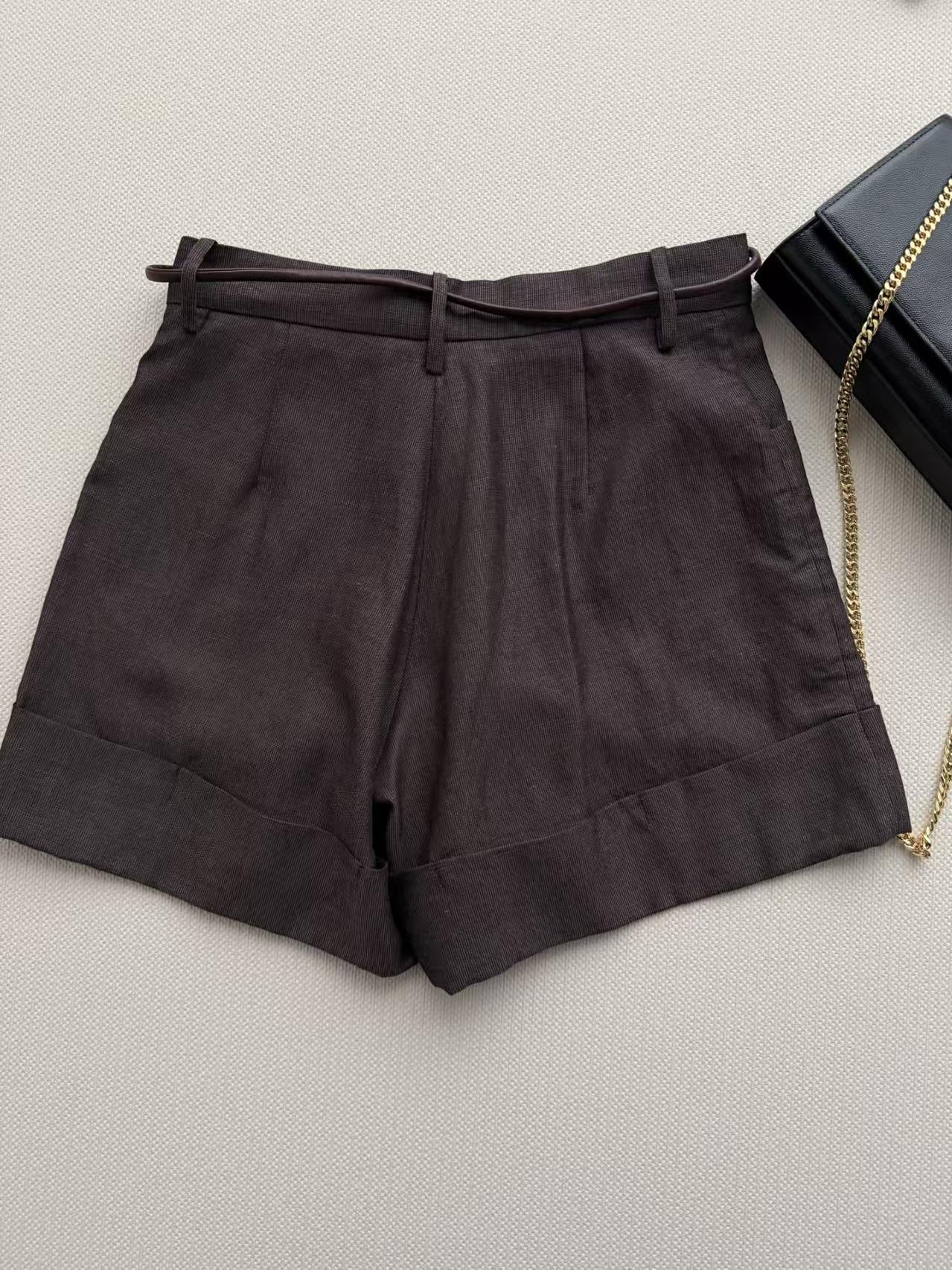 LO Drawstring shorts
