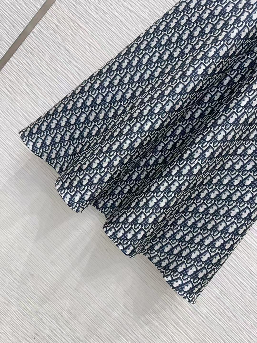 DR 26SS New Vintage Sleeveless Midi Dress