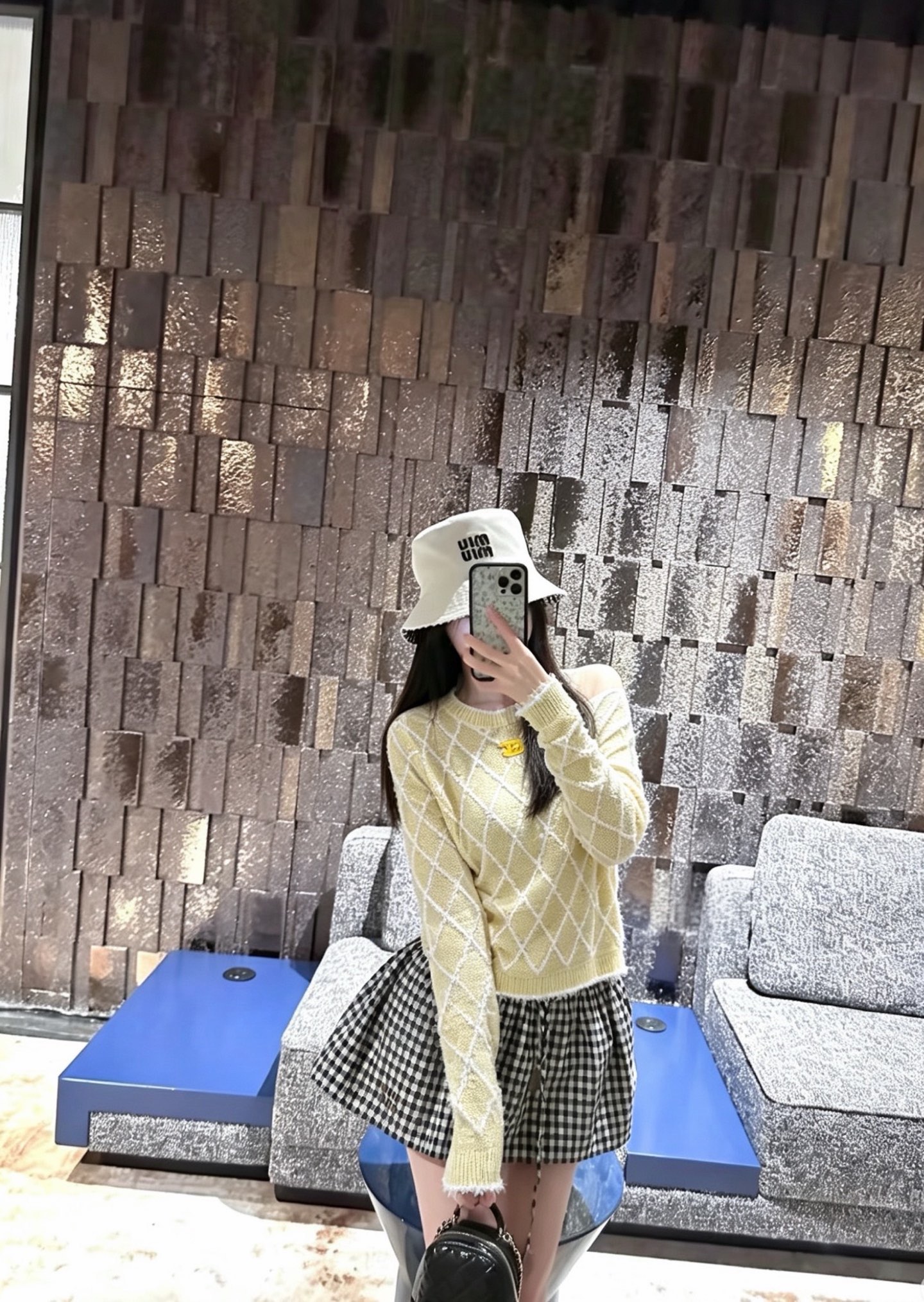 To26 Summer Update - Cha-style Striped V-neck Top