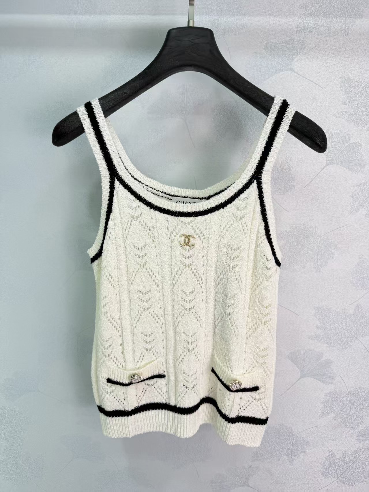 Cha* 2026 Spring/Summer New Color-Block Knit Vest!