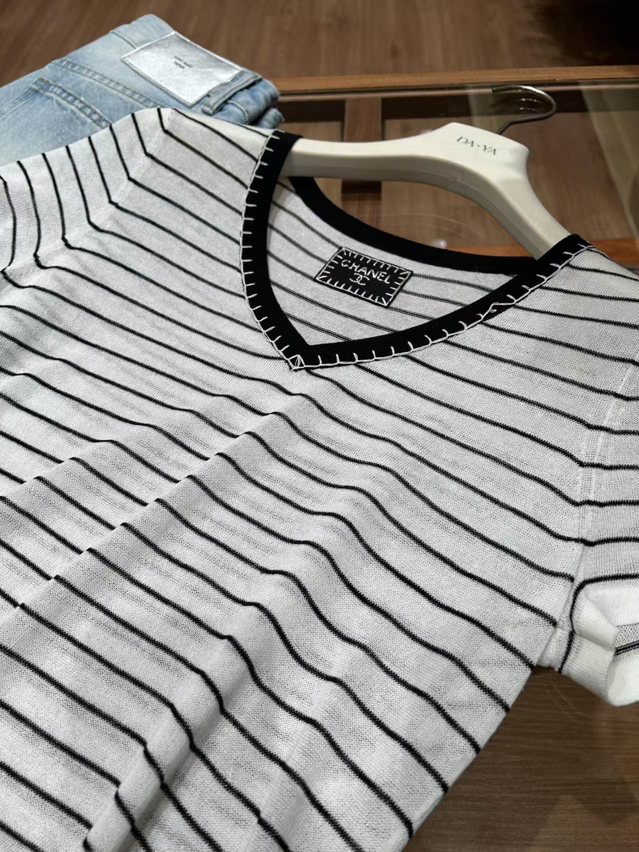 To26 Summer Update - Cha-style Striped V-neck Top