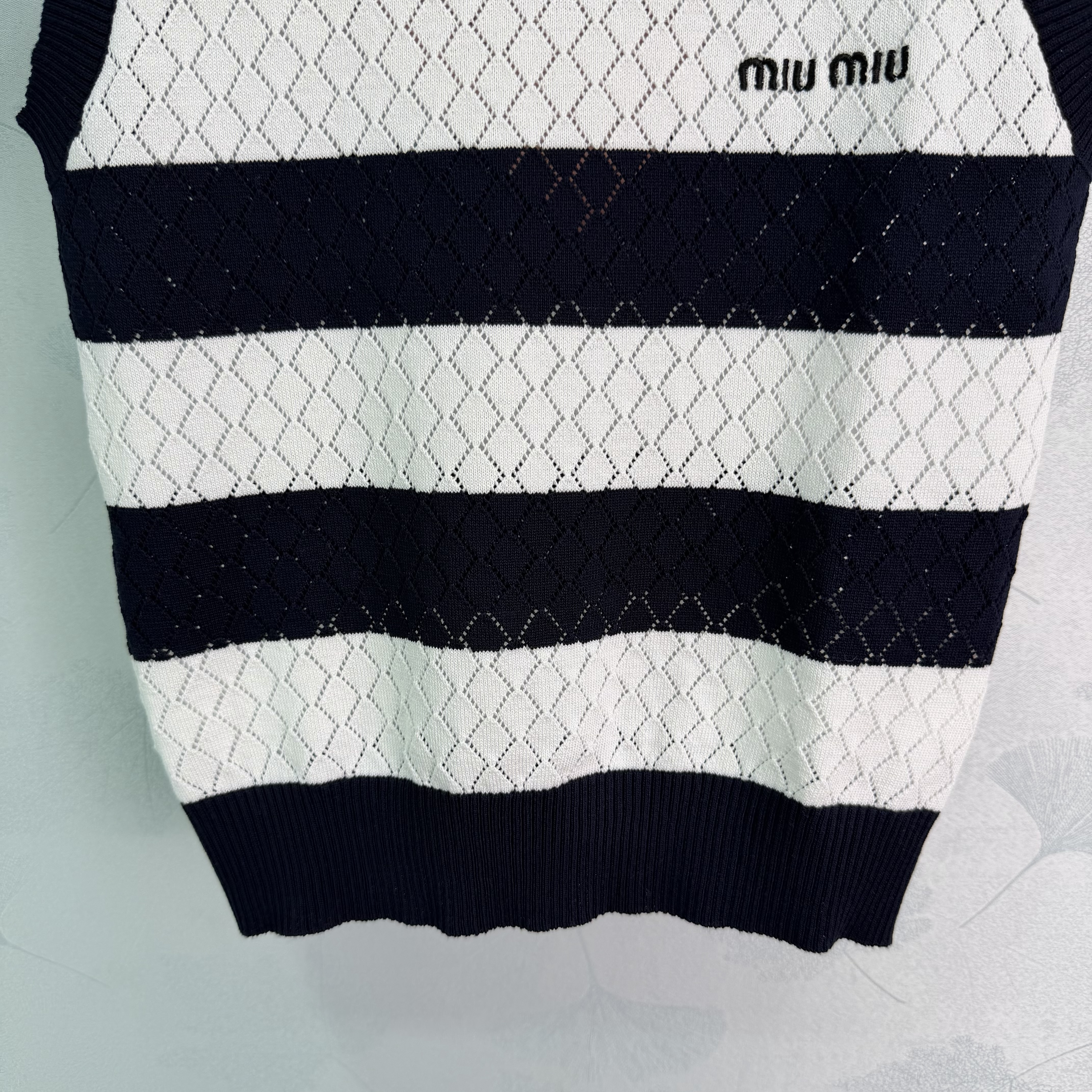 Mi 2026 Spring/SummerNew Lace Collar StripedKnit Vest