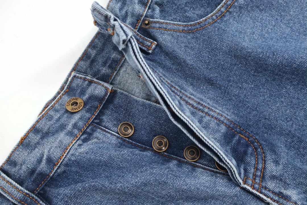 LOE Knee Anagram Logo Patch High Waist Wide Leg Vintage Wash Jeans