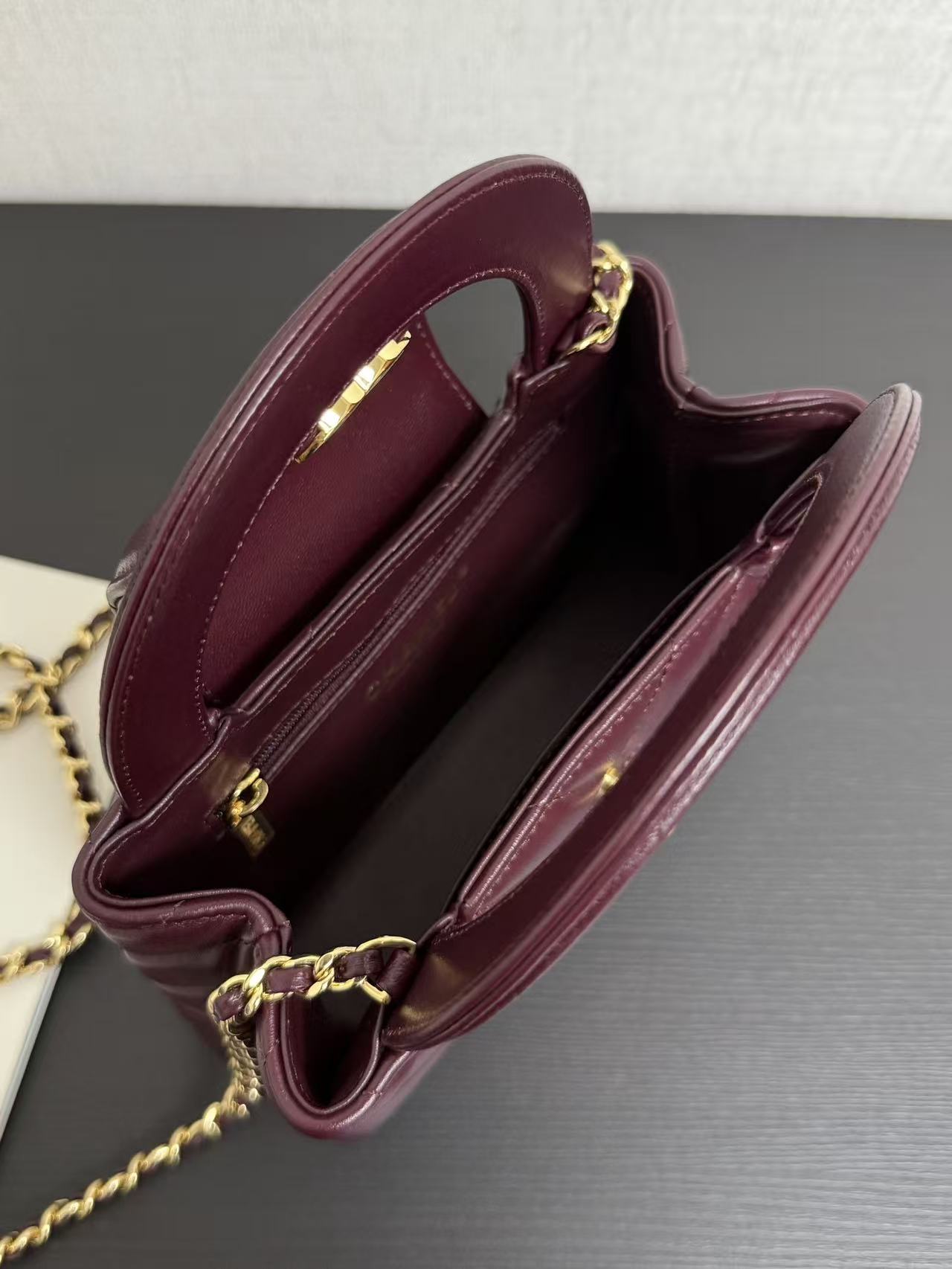 CC26SS Black Gold Kelly Bag
