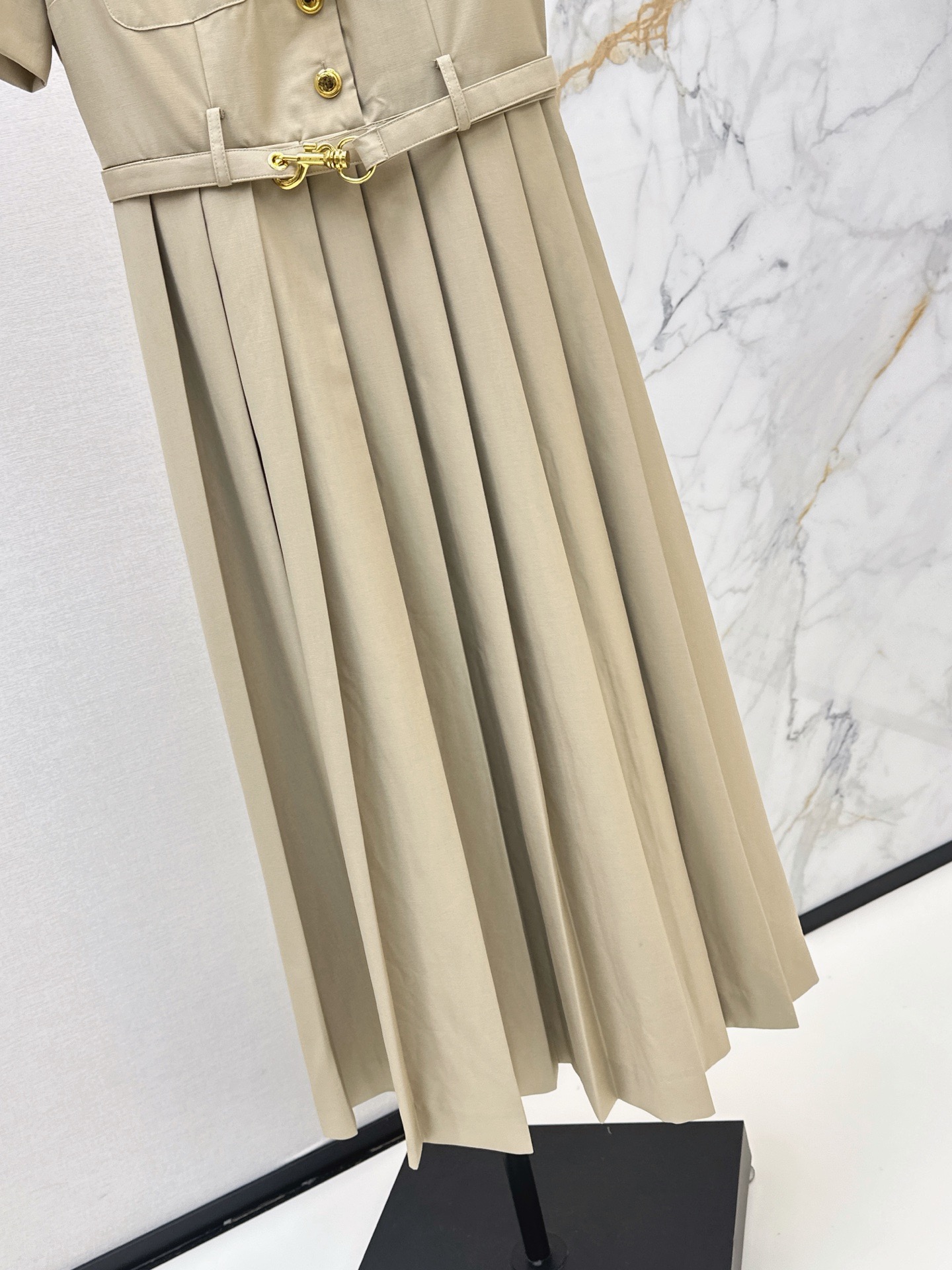 Mi*26Ss Spring/Summer Latest Style Double PocketDecorated Long Pleated Dress