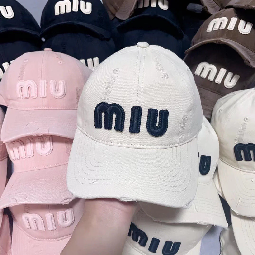 M Series New Fashionable All-match Embroidered Baseball Cap