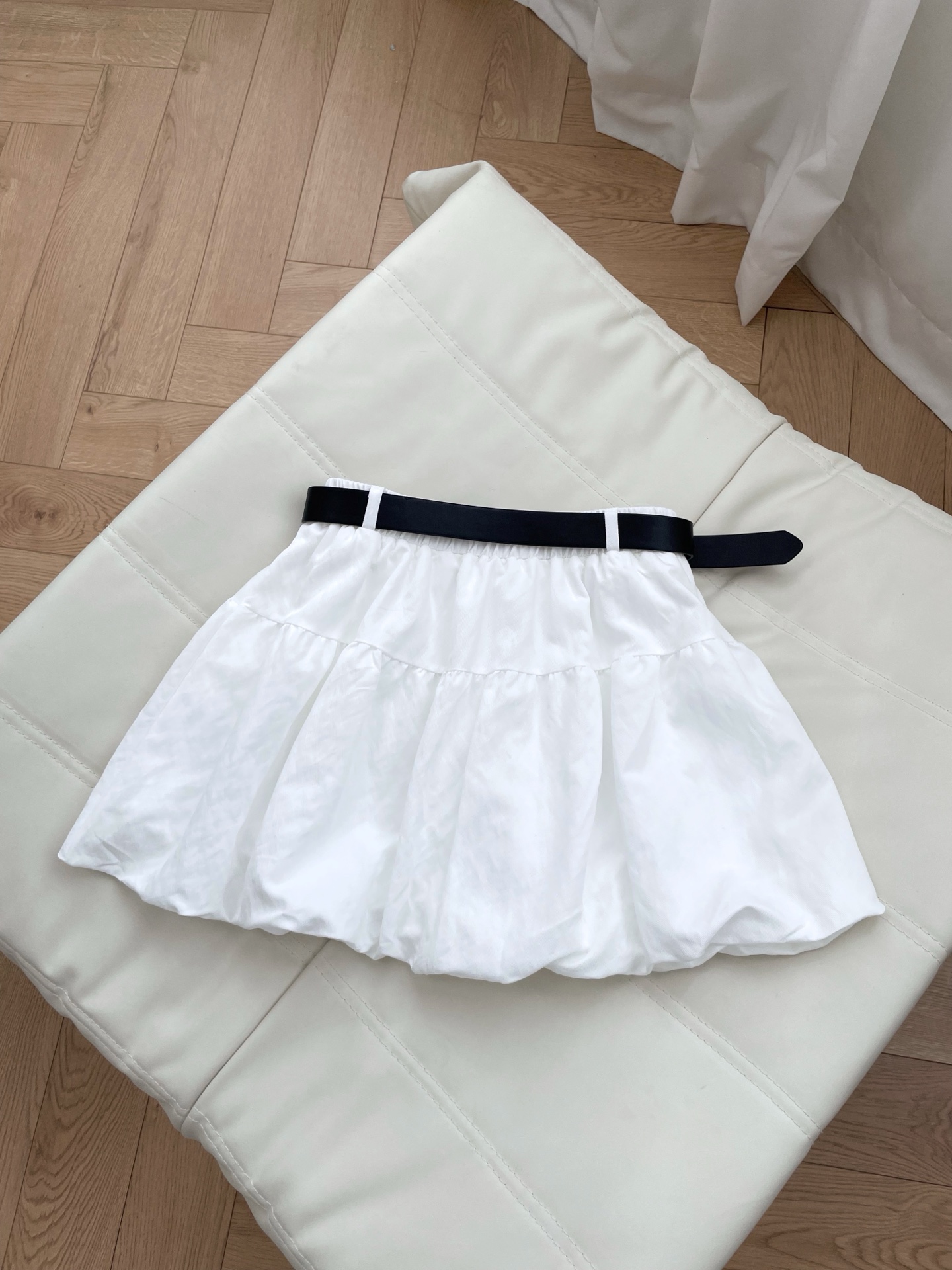 Mi-style bud puffy mini skirt
