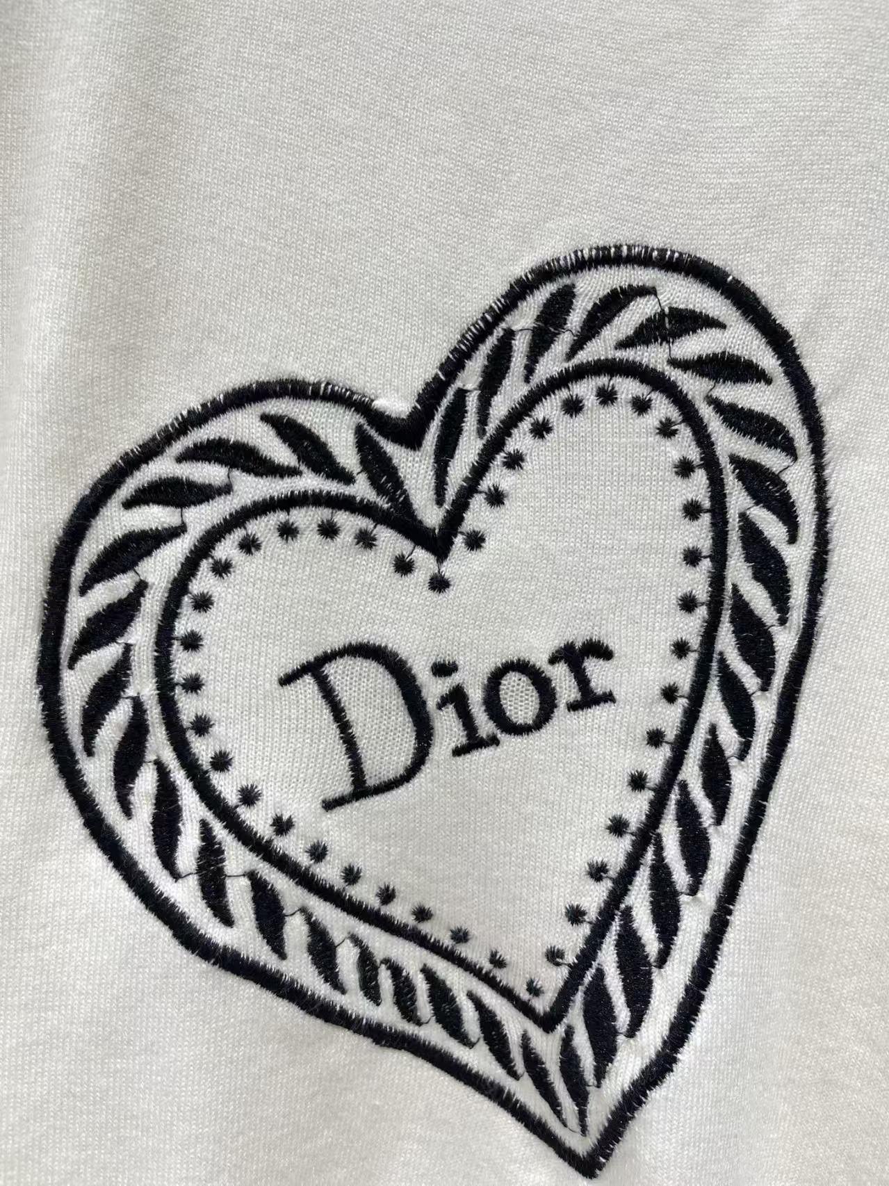 Di New Heart Letter Embroidery Wool Knitwear