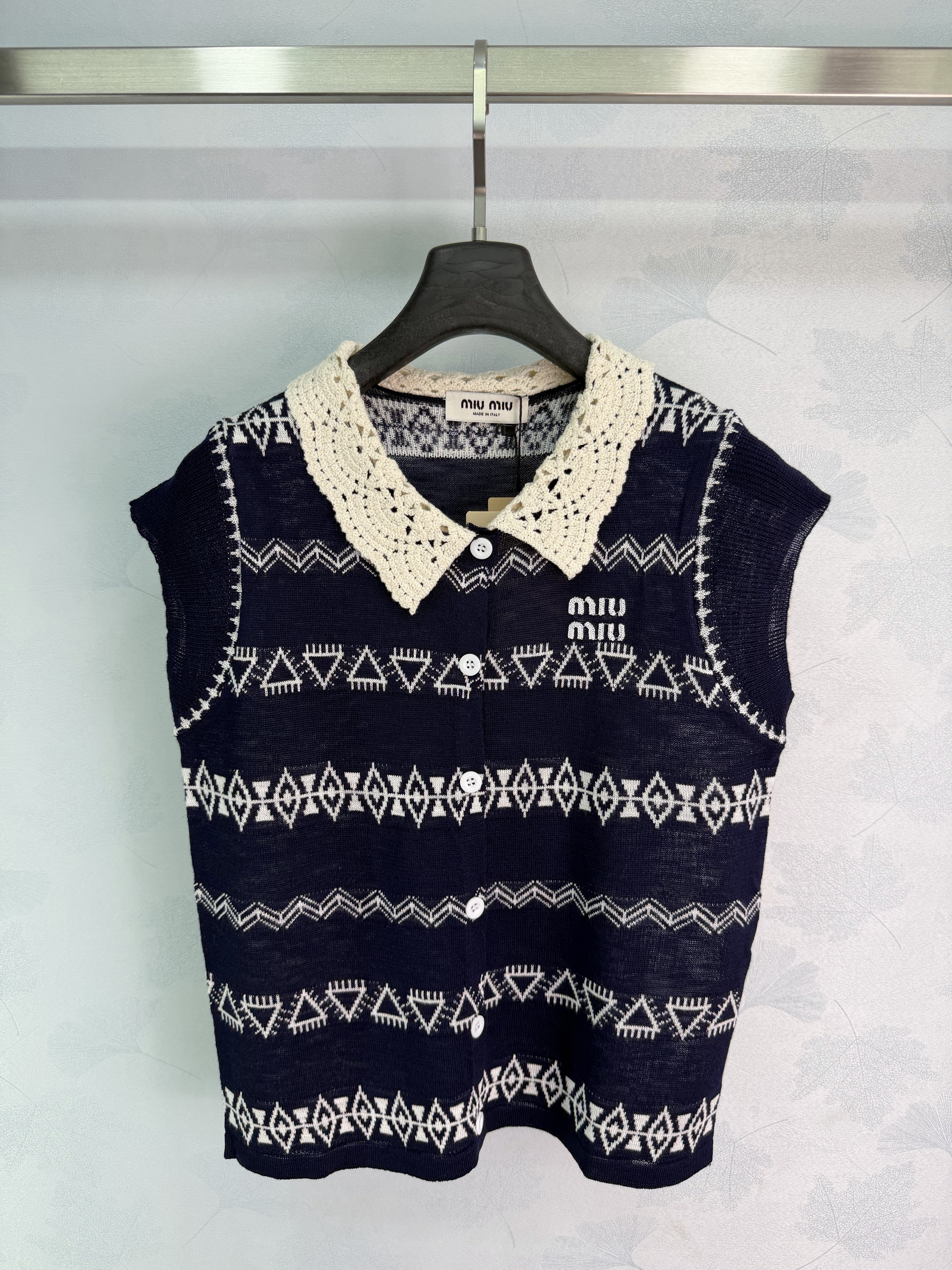 Mi*26 Spring/Summer New Sleeveless Knit Cardigan
