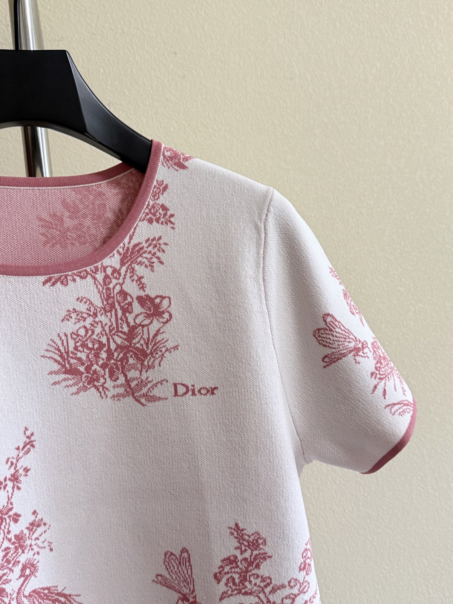 Di Garden Toile Pattern Crew Neck Knit Tee
