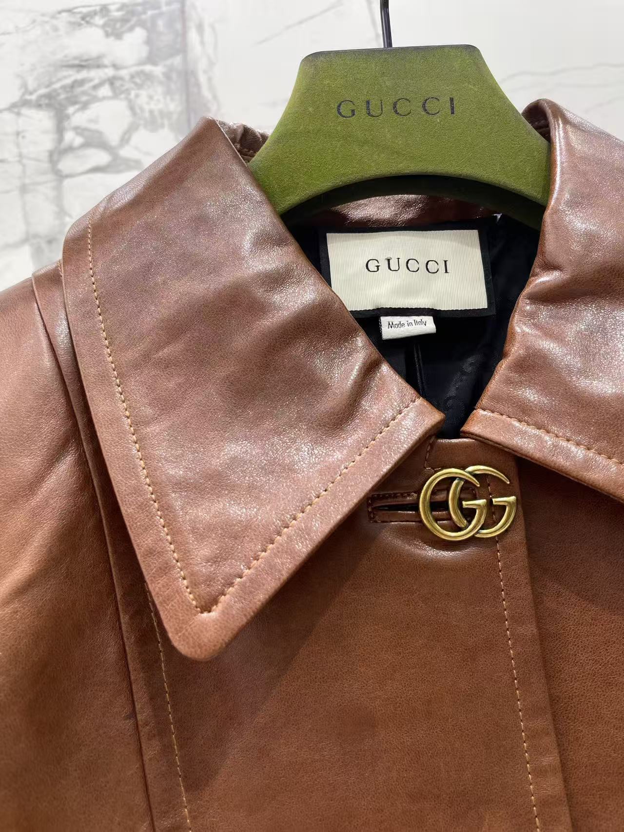 GU 26 Women Black Leather Cropped Jacket With Double G Metal Buttons