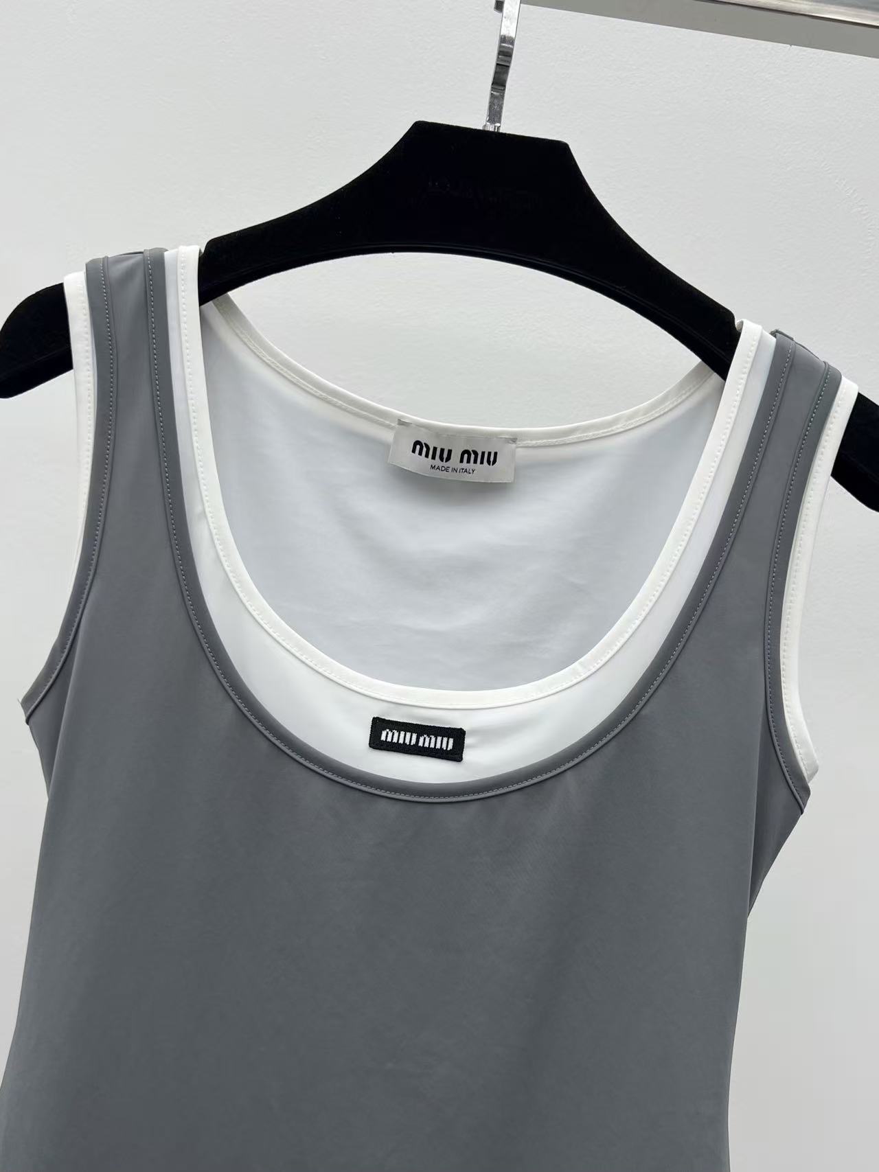 mi 26 Minimal Label Patch Double Layer Camisole Dress