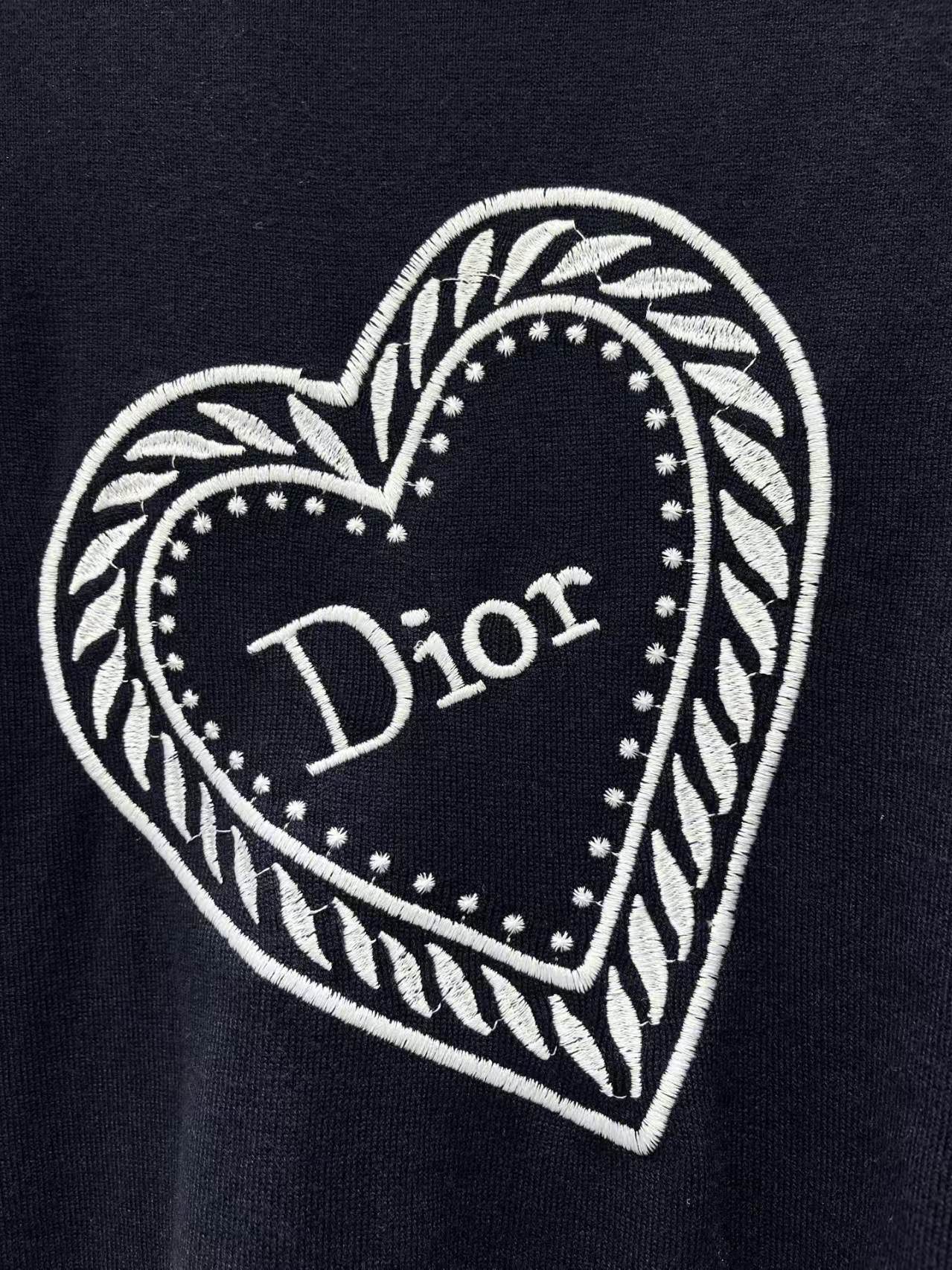 Di New Heart Letter Embroidery Wool Knitwear