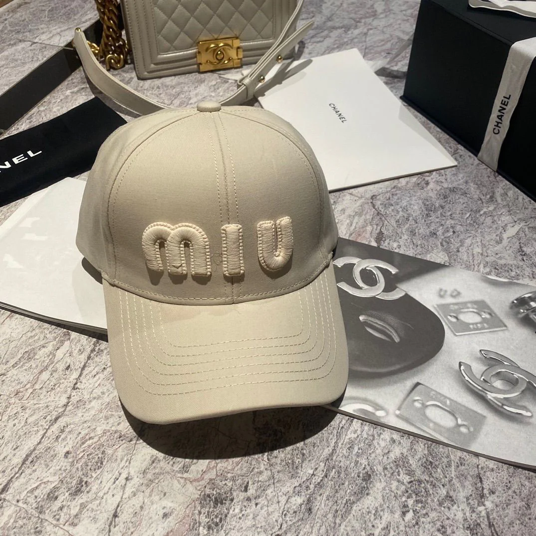 M Series New Fashionable All-match Embroidered Baseball Cap
