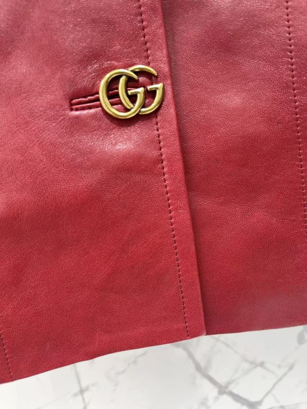 GU 26 Women Black Leather Cropped Jacket With Double G Metal Buttons