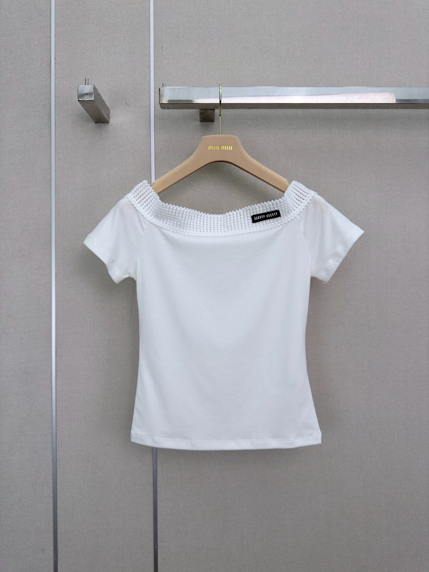 Mi* New Off-shoulder Tencel Acetate Tee