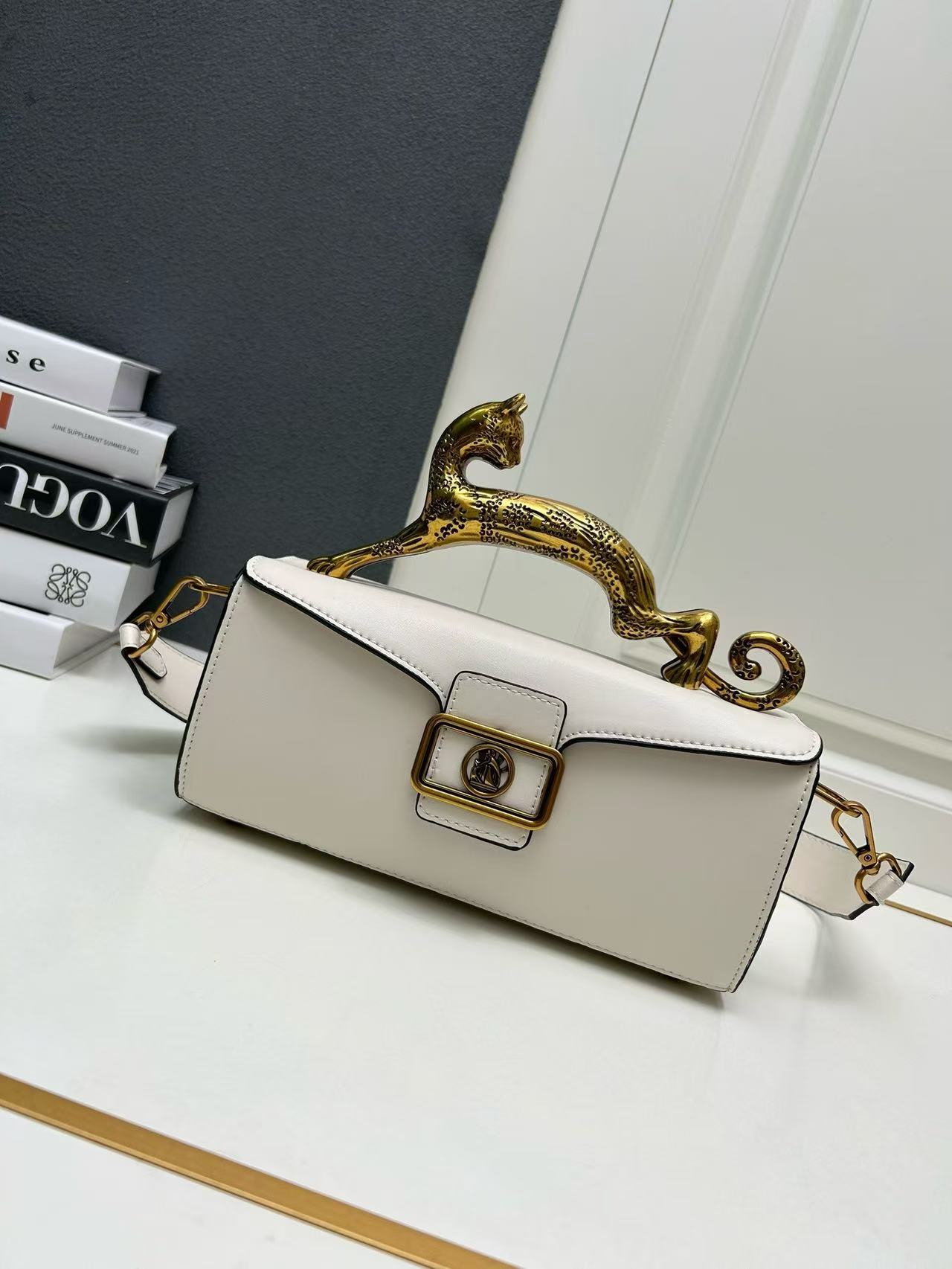 Ladies Exquisite Leopard Cat Handle Bag