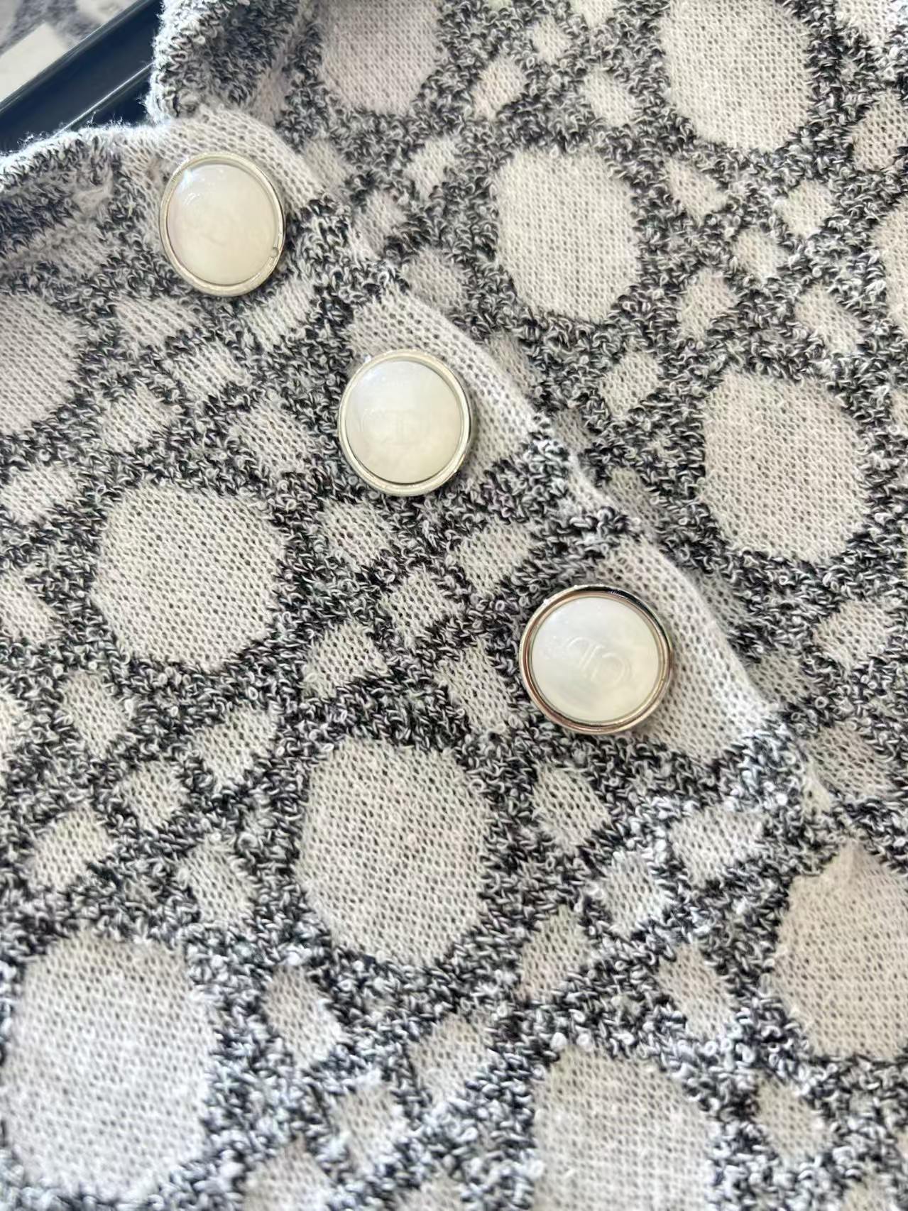 Di New Short Sleeve Dress Release