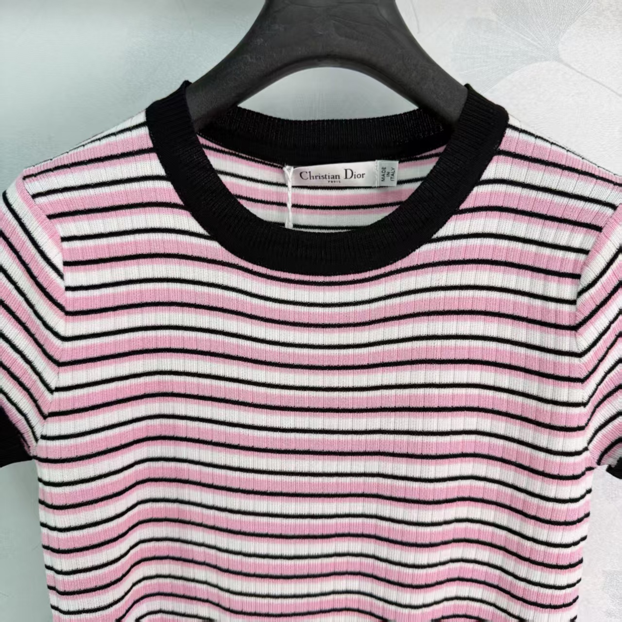 Di*26 New Spring/Summer color-block striped shortsleeve top