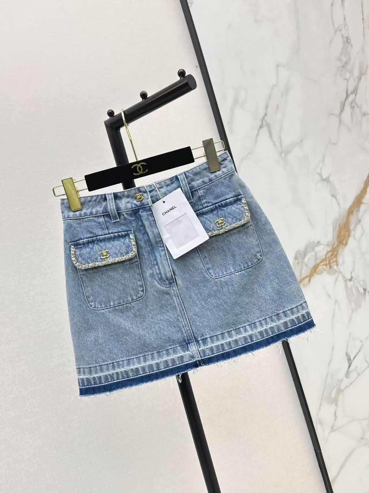 Cha Trim Pocket Denim Mini Skirt