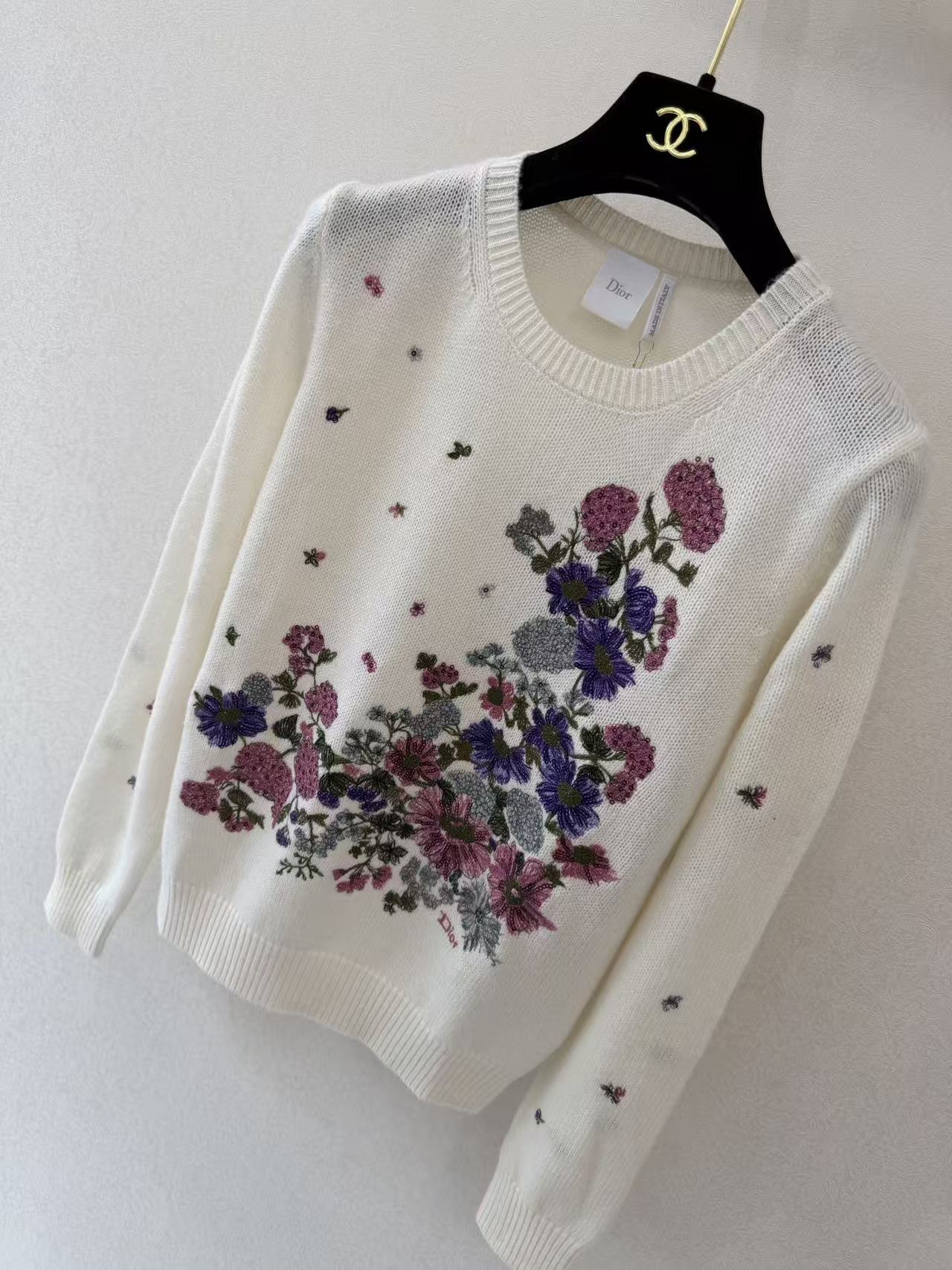Di Vintage Garden Floral Stitch Light Knit Top