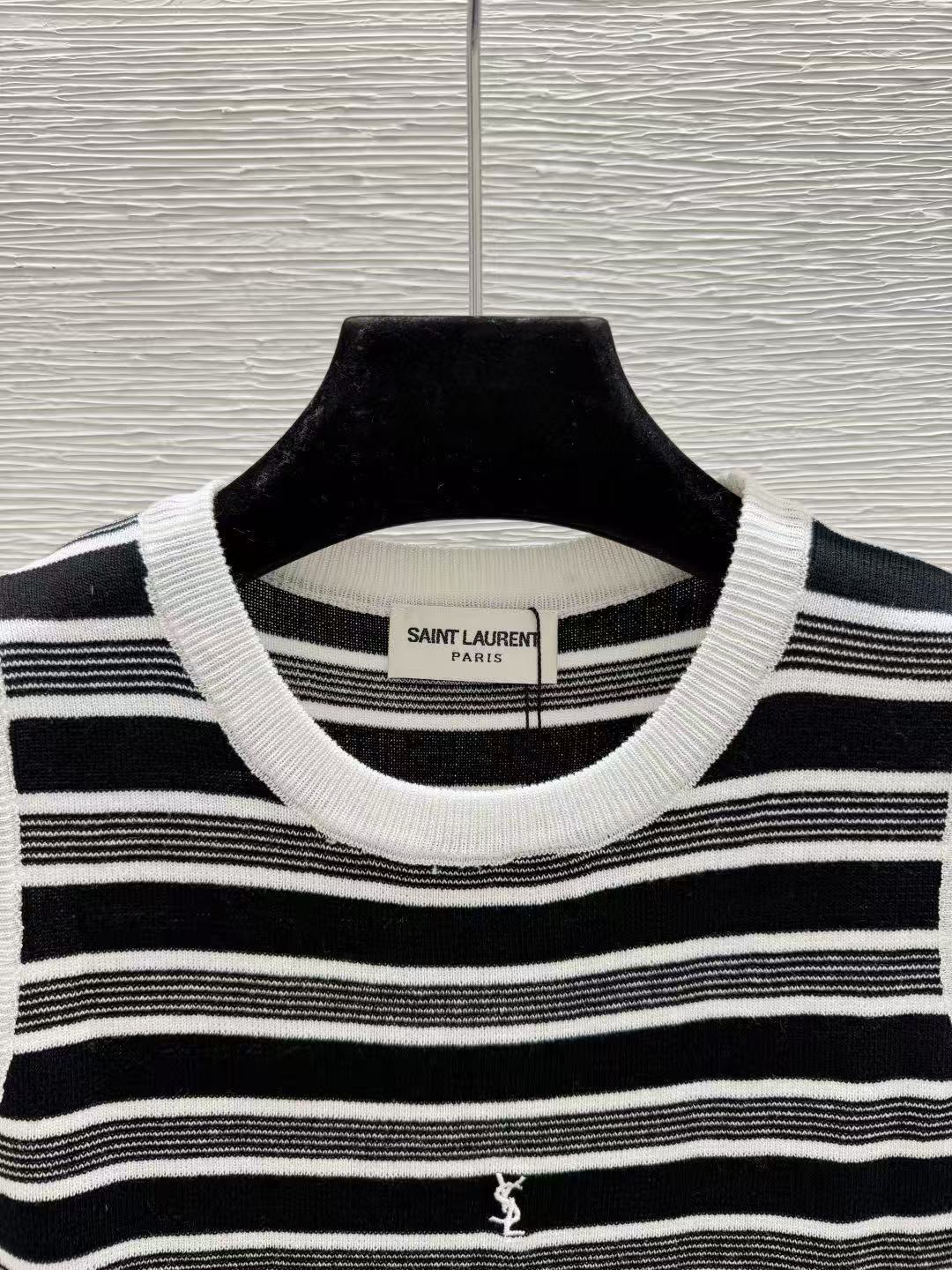 YS 26 Crew Neck Contrast Trim Stripe Knit Bodycon Dress