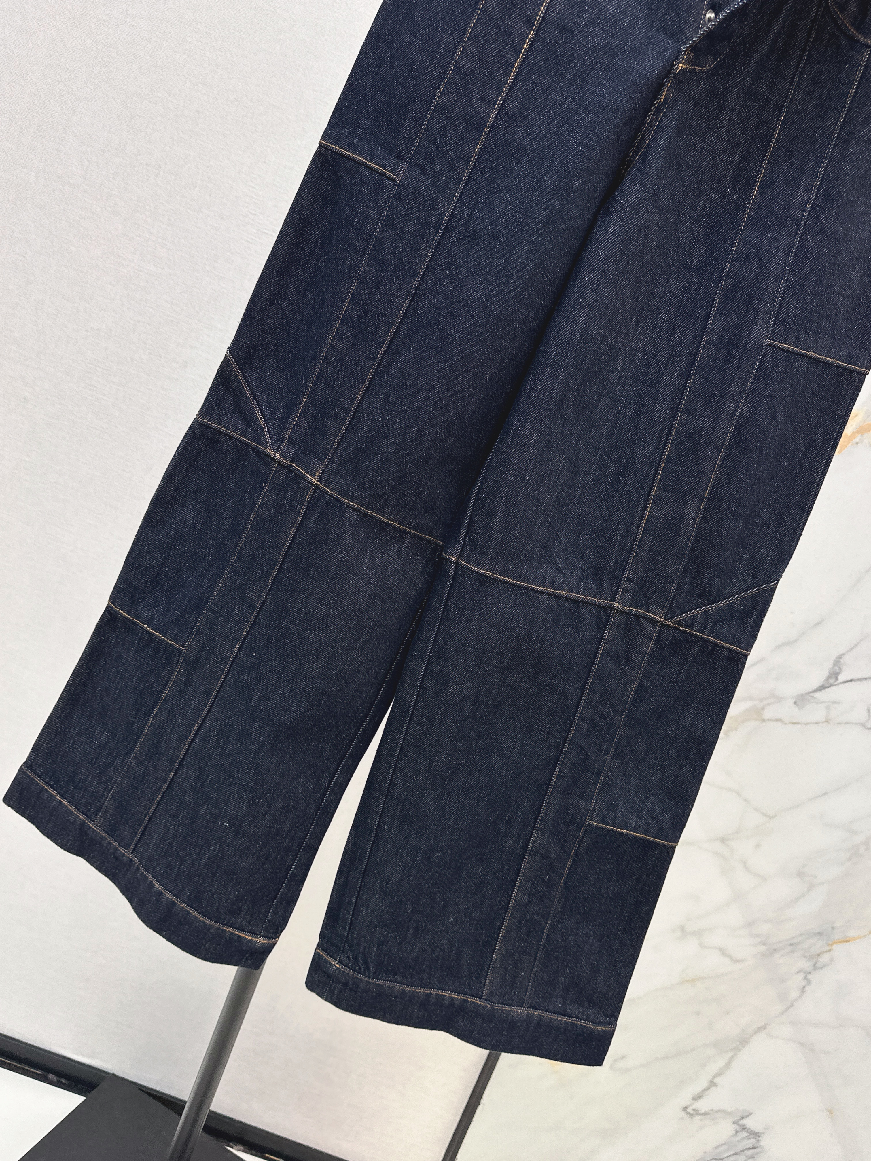 Early spring latest style, super cool cargostyle casual jeans