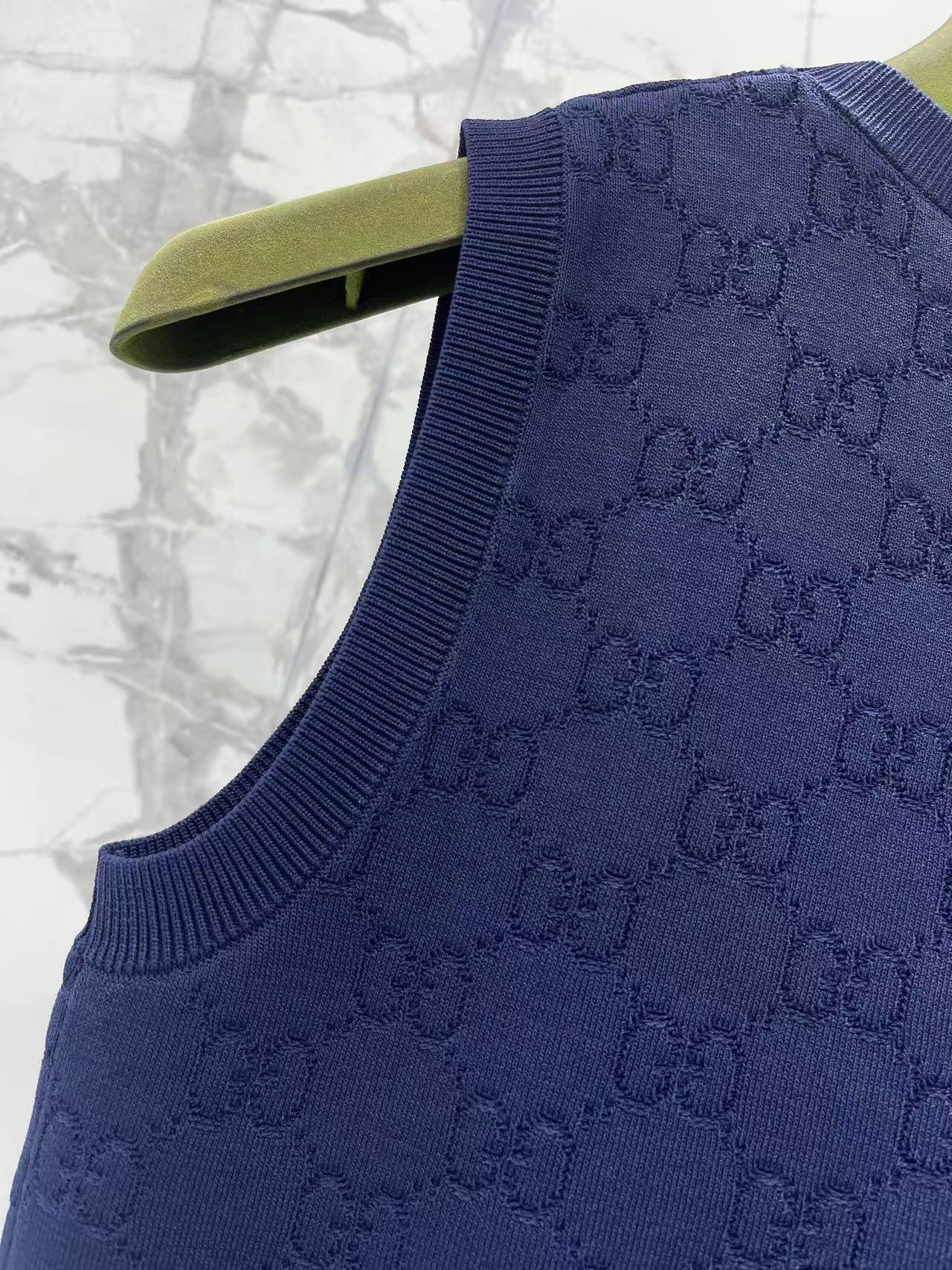 GU All Over Jacquard Sleeveless Knit Top Crew Neck Slim Fit Tank Vest For Women
