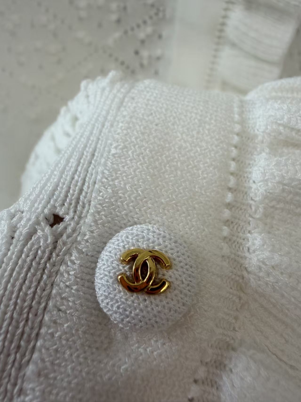Cha white Short-Sleeved Knit Cardigan