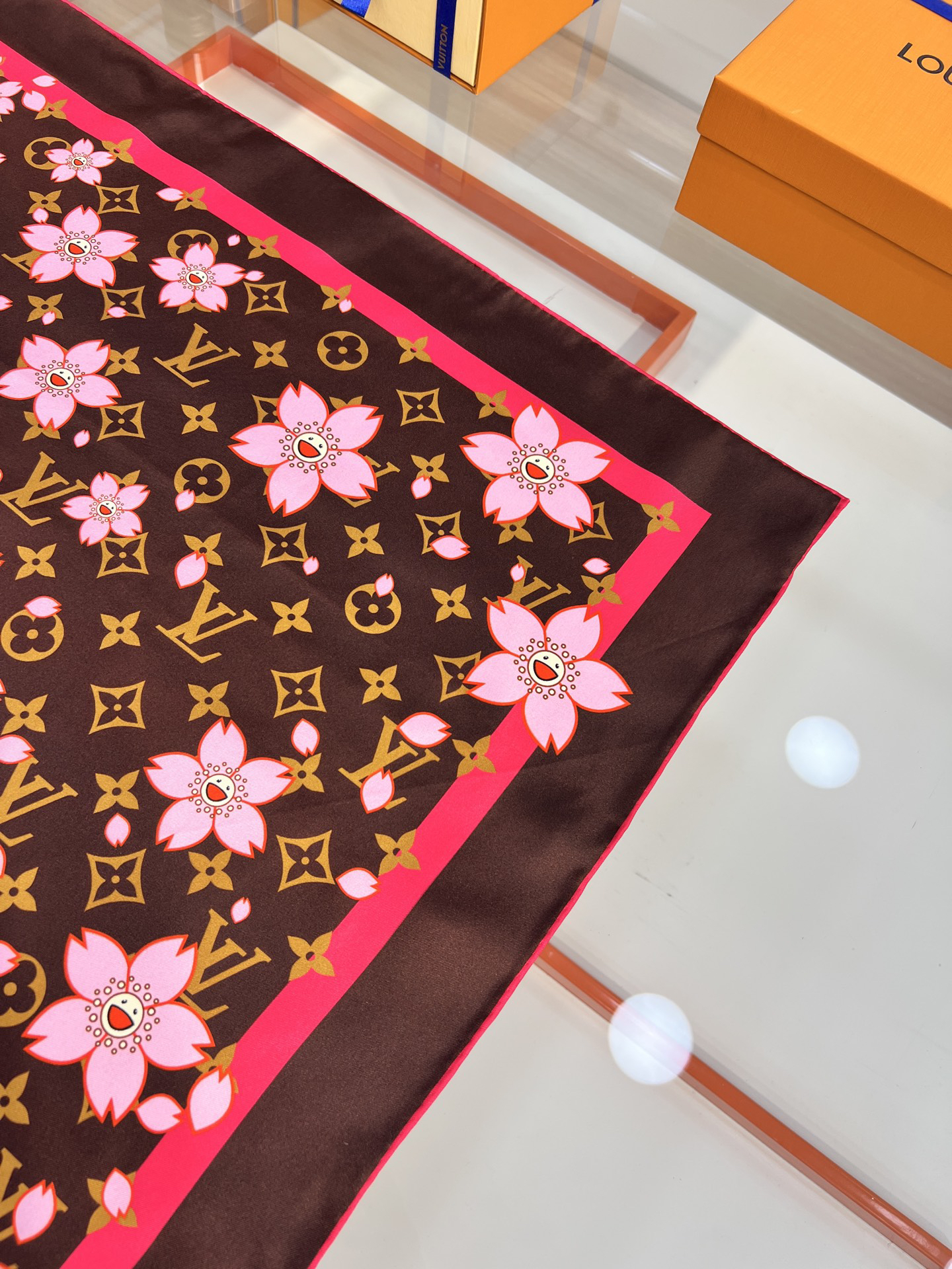 LU18mm top-quality silk double-sided with the same colour 90cm silk square market