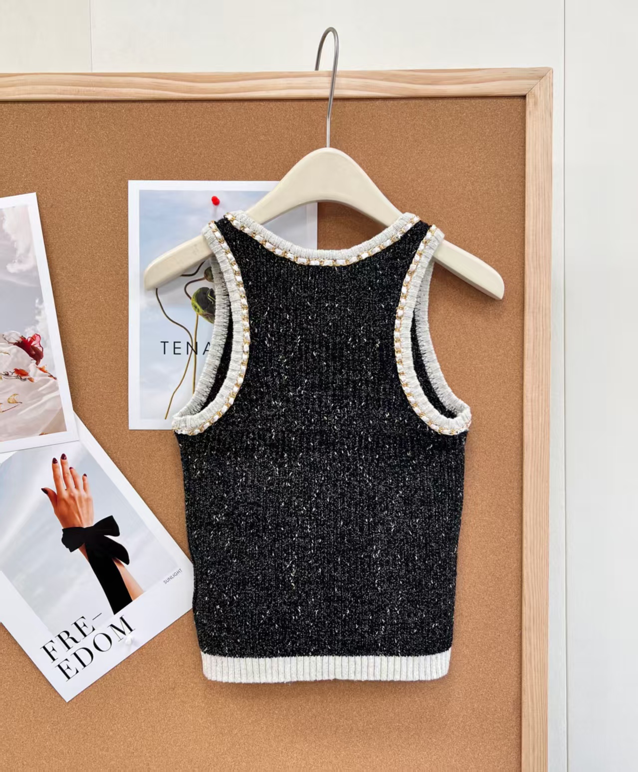 Cha 26 Early Spring New Metal Chain Knit Vest