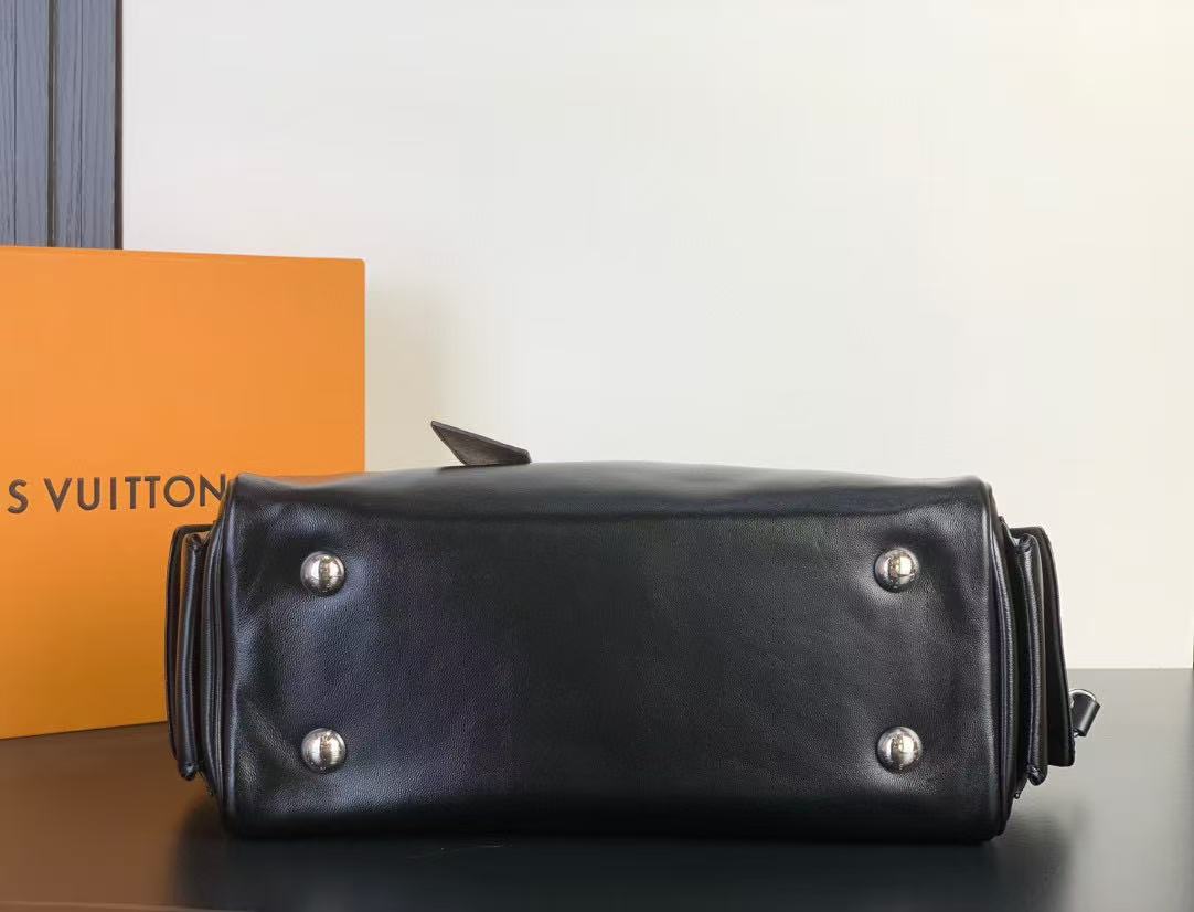 LO 26 Black Smooth Leather Mini Boston Handbag Two Way Carry Detachable Crossbody Strap