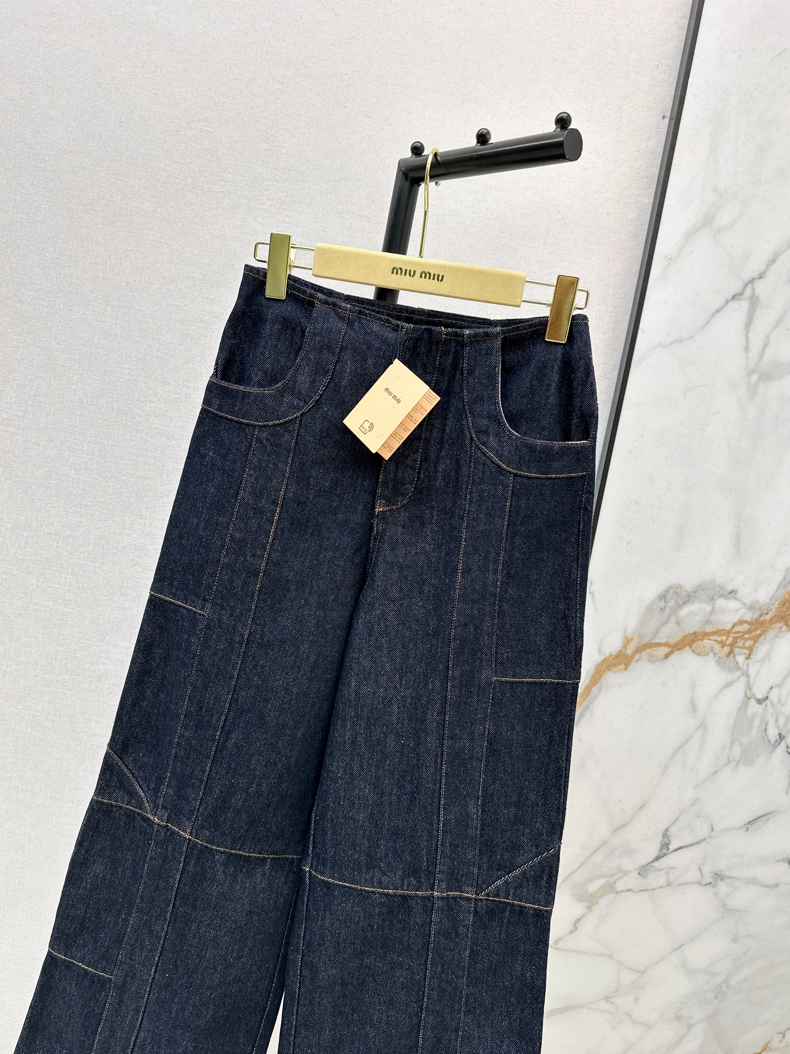 Early spring latest style, super cool cargostyle casual jeans