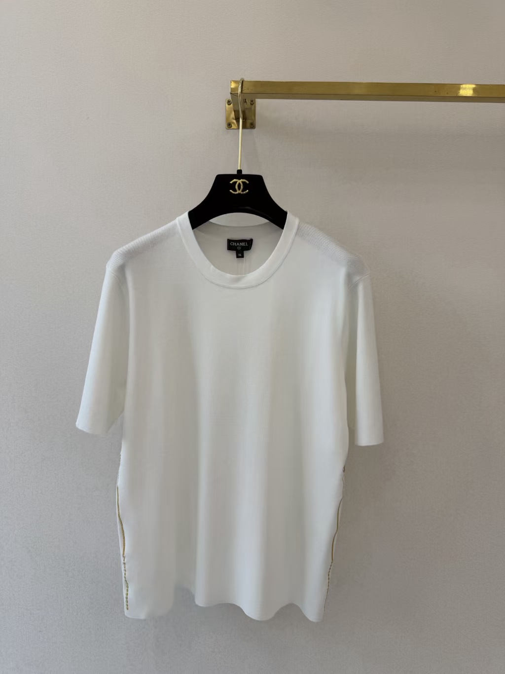 Cha-style short-sleeve knit top