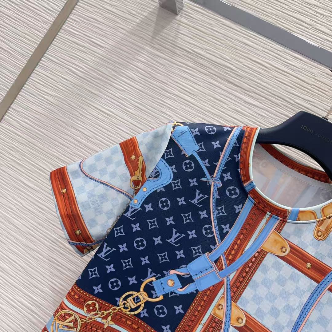 LV 26SS Two-Piece Short Set, Sweet & Cool Outfit