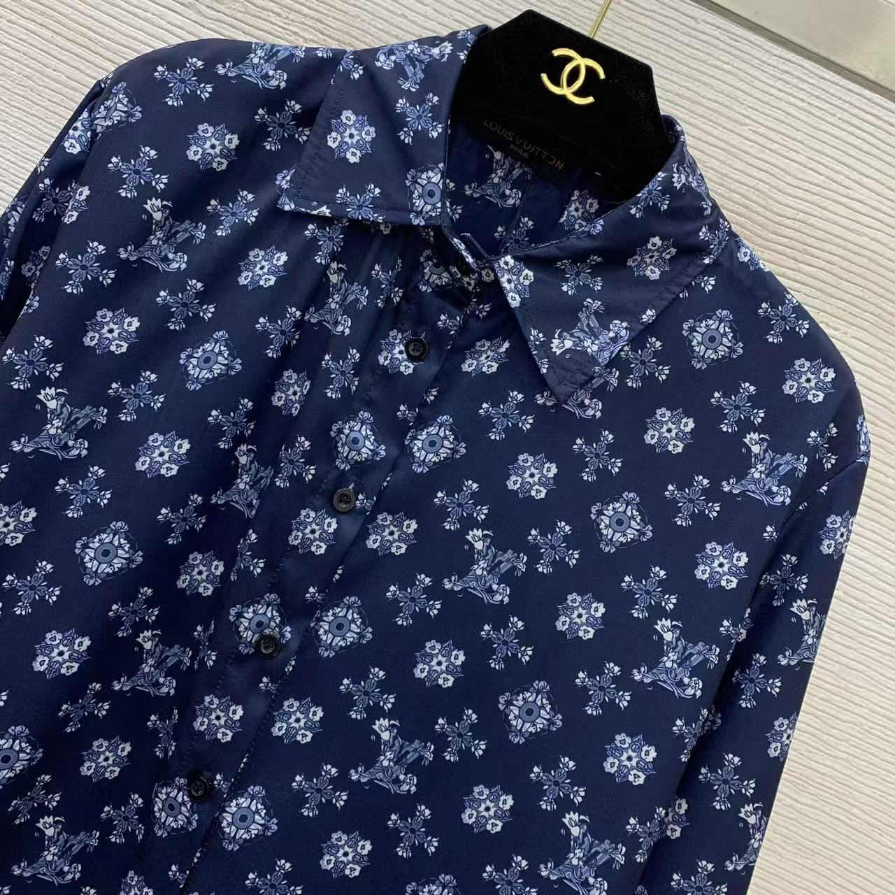 LO 26All Over Mini Paisley Pattern Button Down Loose Blouse