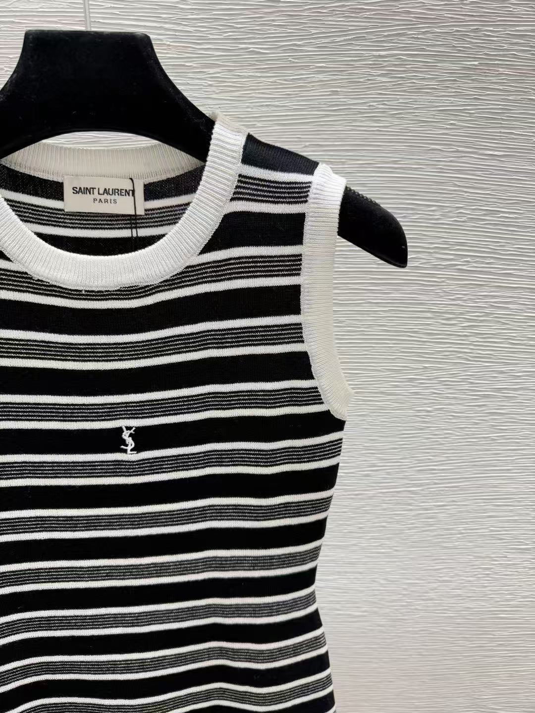 YS 26 Crew Neck Contrast Trim Stripe Knit Bodycon Dress