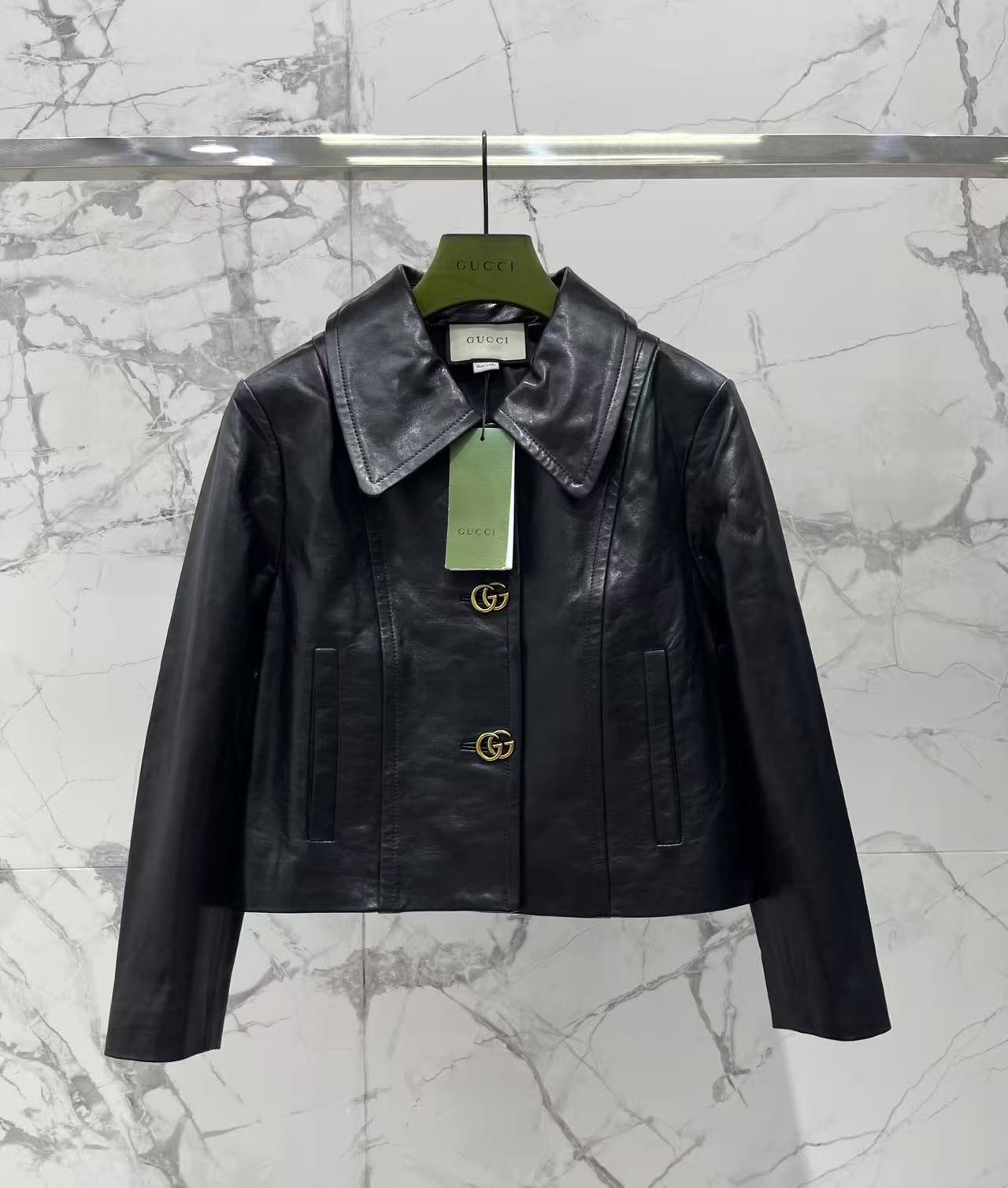 GU 26 Women Black Leather Cropped Jacket With Double G Metal Buttons