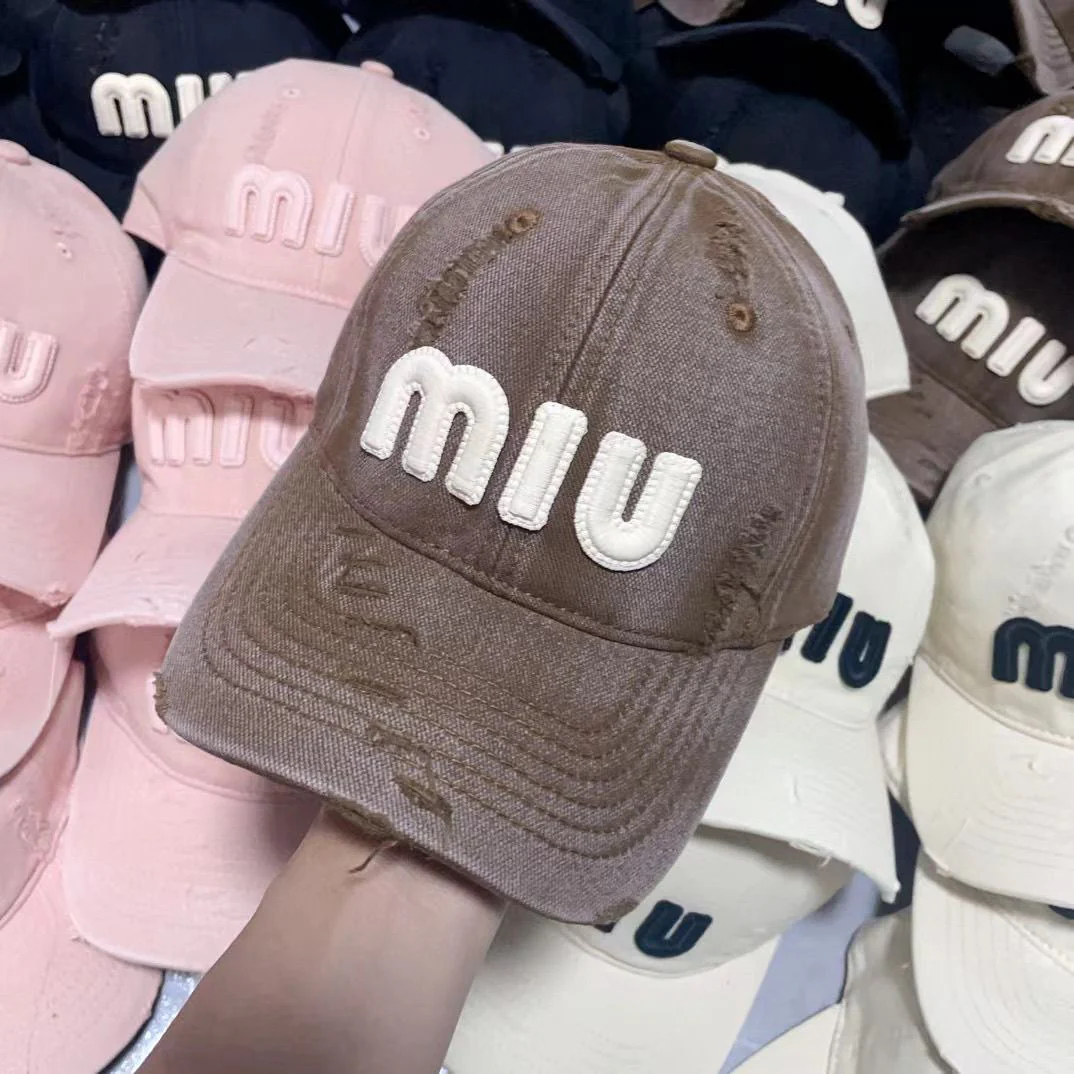 M Series New Fashionable All-match Embroidered Baseball Cap