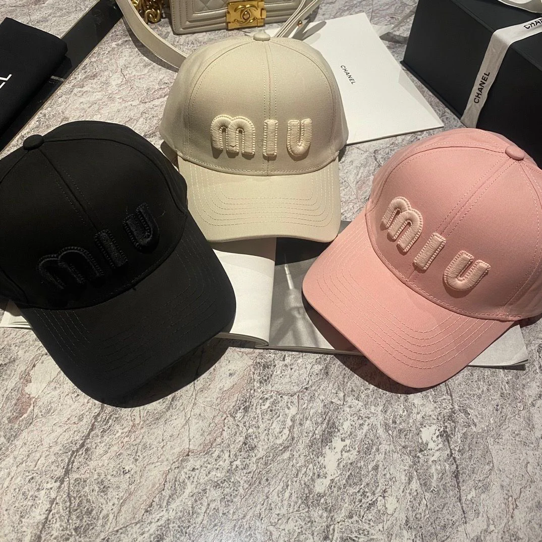 M Series New Fashionable All-match Embroidered Baseball Cap
