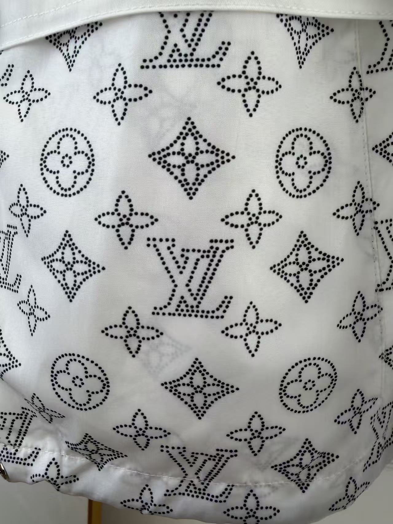 LO 26 Two Tone Splicing Motif Print Drawstring Hem Zip Up Short Outerwear