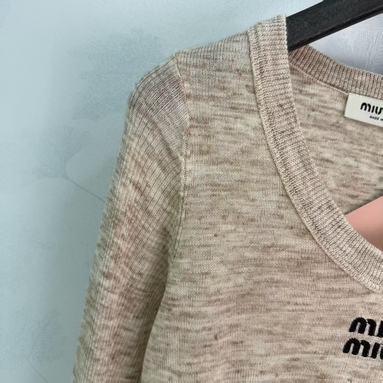 Mi*26 Spring/Summer New V-neck Long SleeveKnitwear