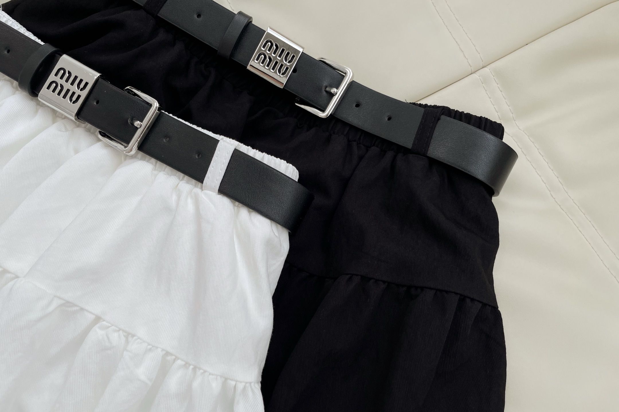 Mi-style bud puffy mini skirt