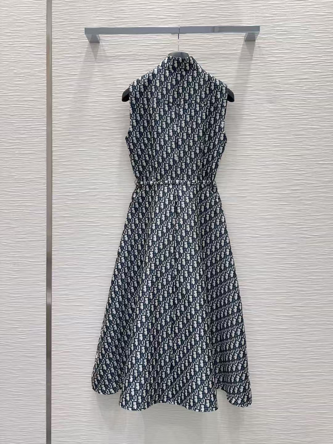 DR 26SS New Vintage Sleeveless Midi Dress