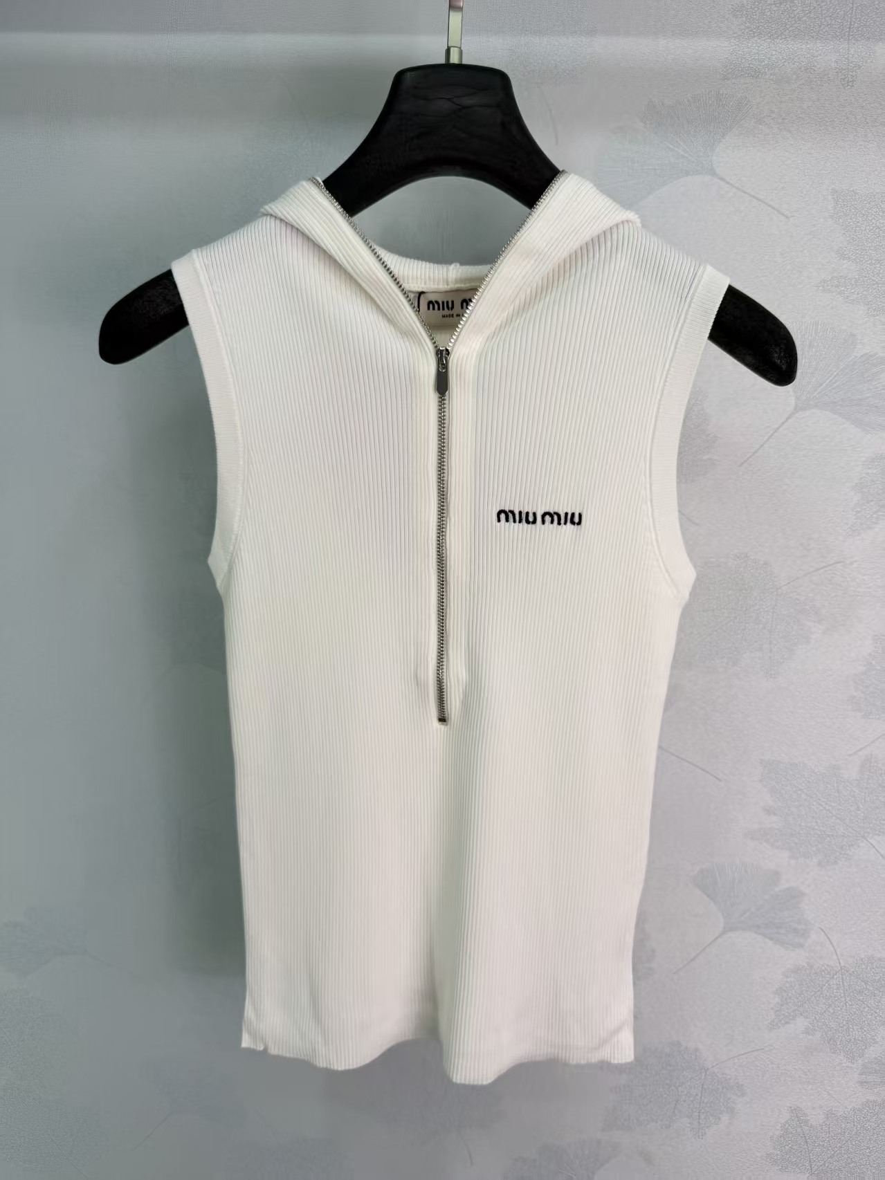 Mi*26 Spring/Summer New Sleeveless Hooded Zipper Vest