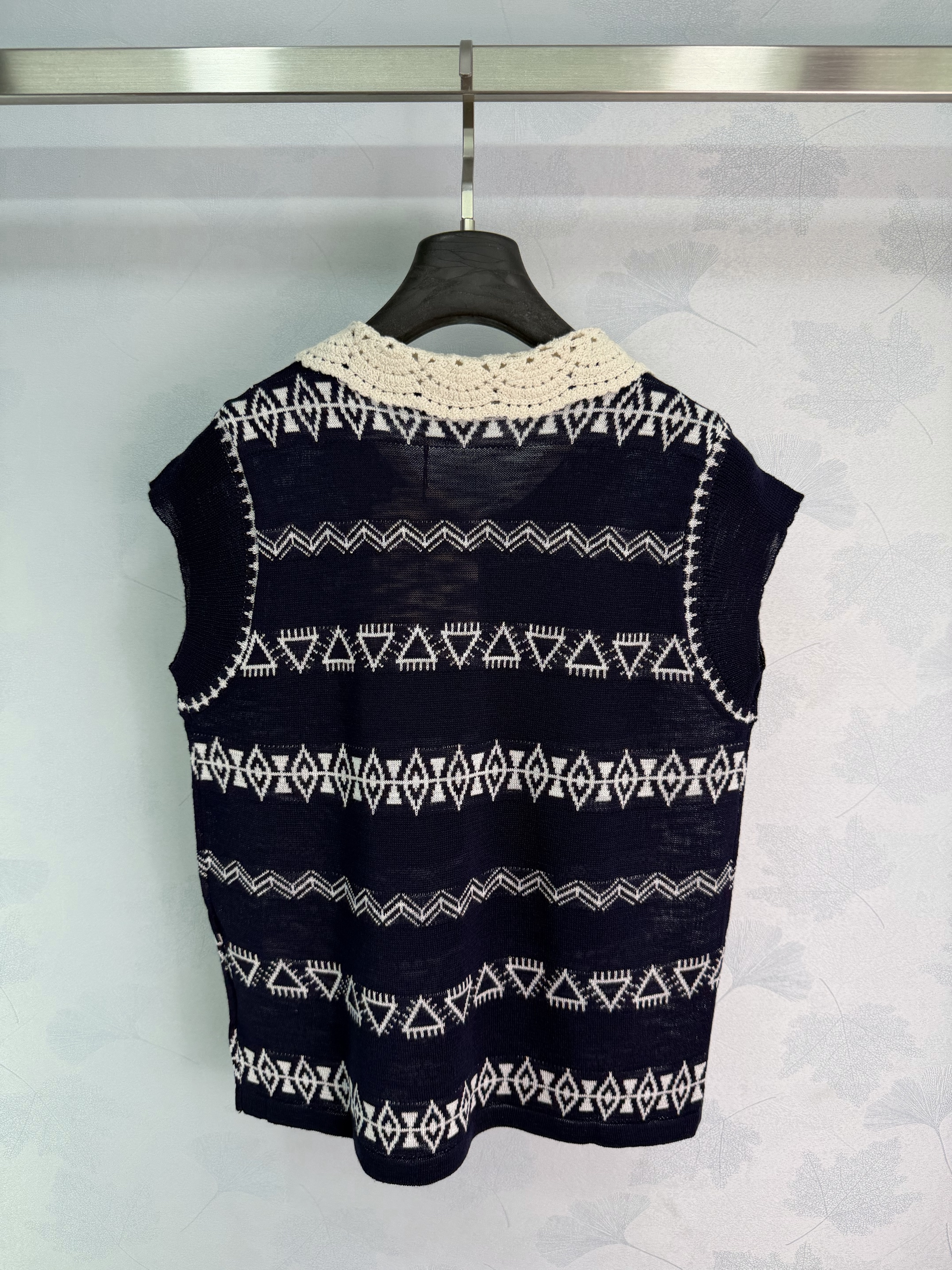 Mi*26 Spring/Summer New Sleeveless Knit Cardigan