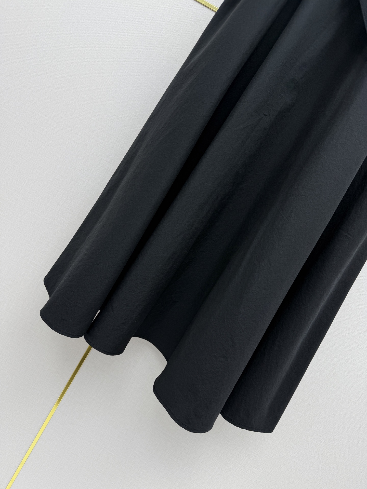 Mi Black Sleeveless Dress